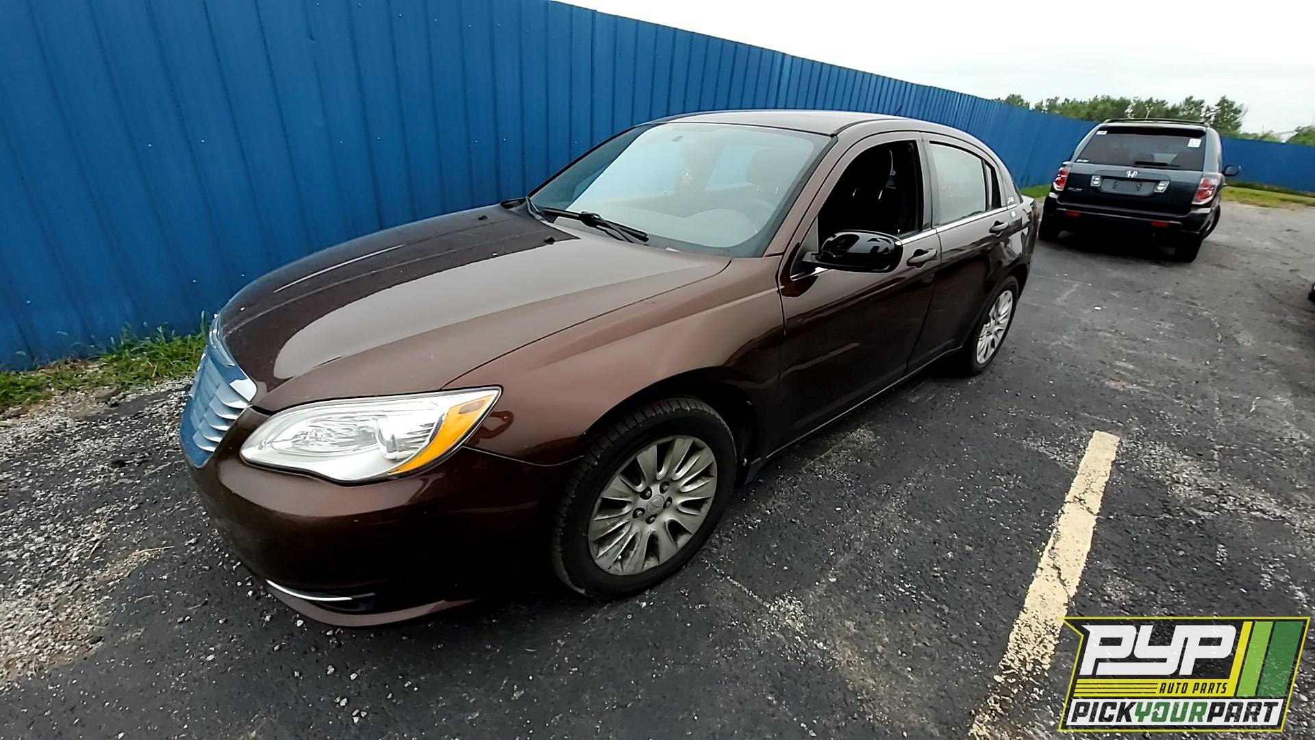 2013 CHRYSLER 200 available for parts