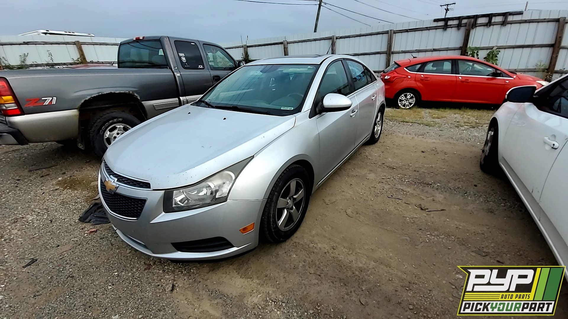 2014 CHEVROLET CRUZE available for parts