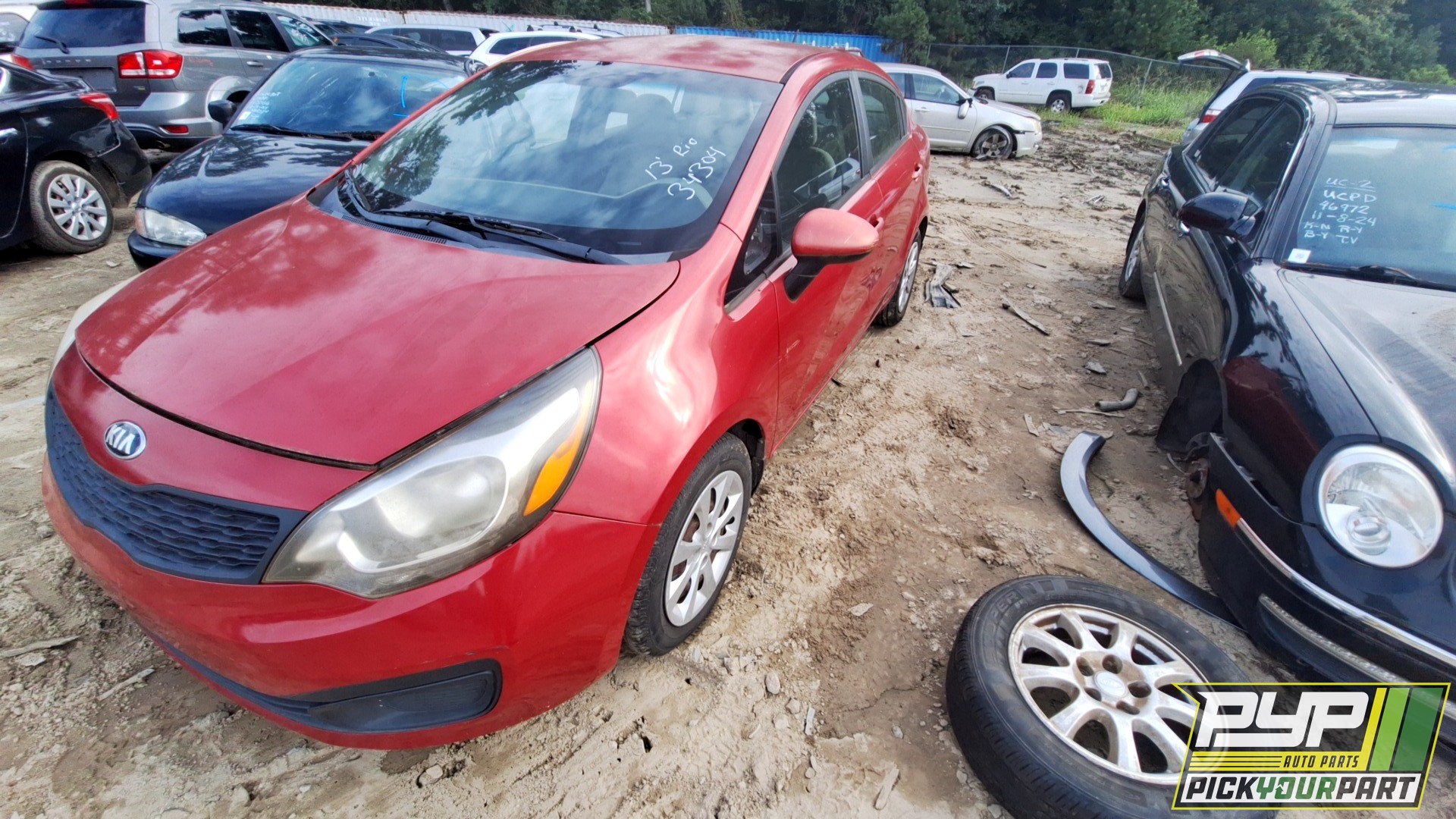 2013 KIA RIO partes disponibles