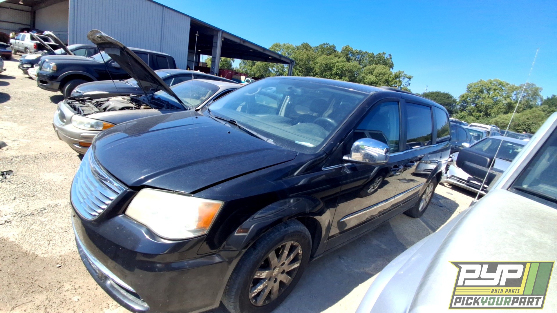 2011 CHRYSLER TOWN & COUNTRY available for parts