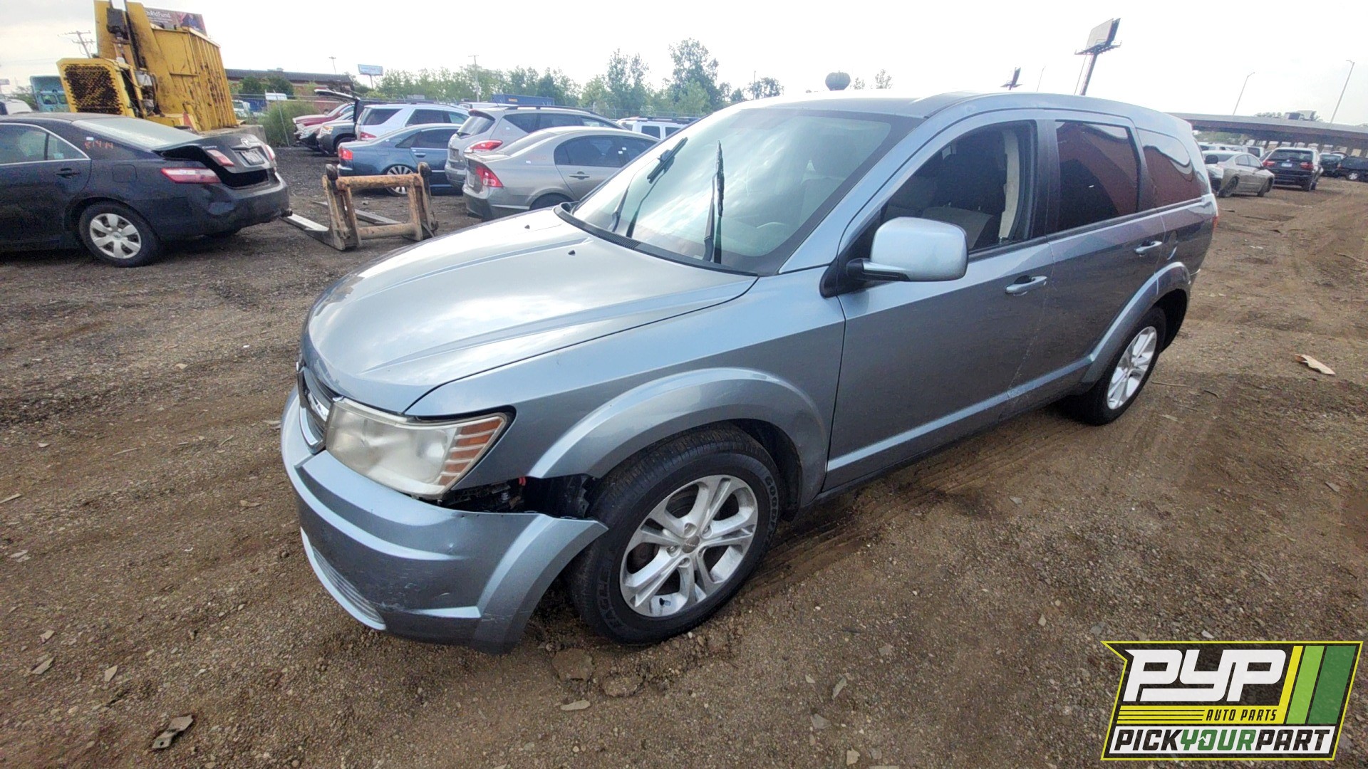 2009 DODGE JOURNEY available for parts