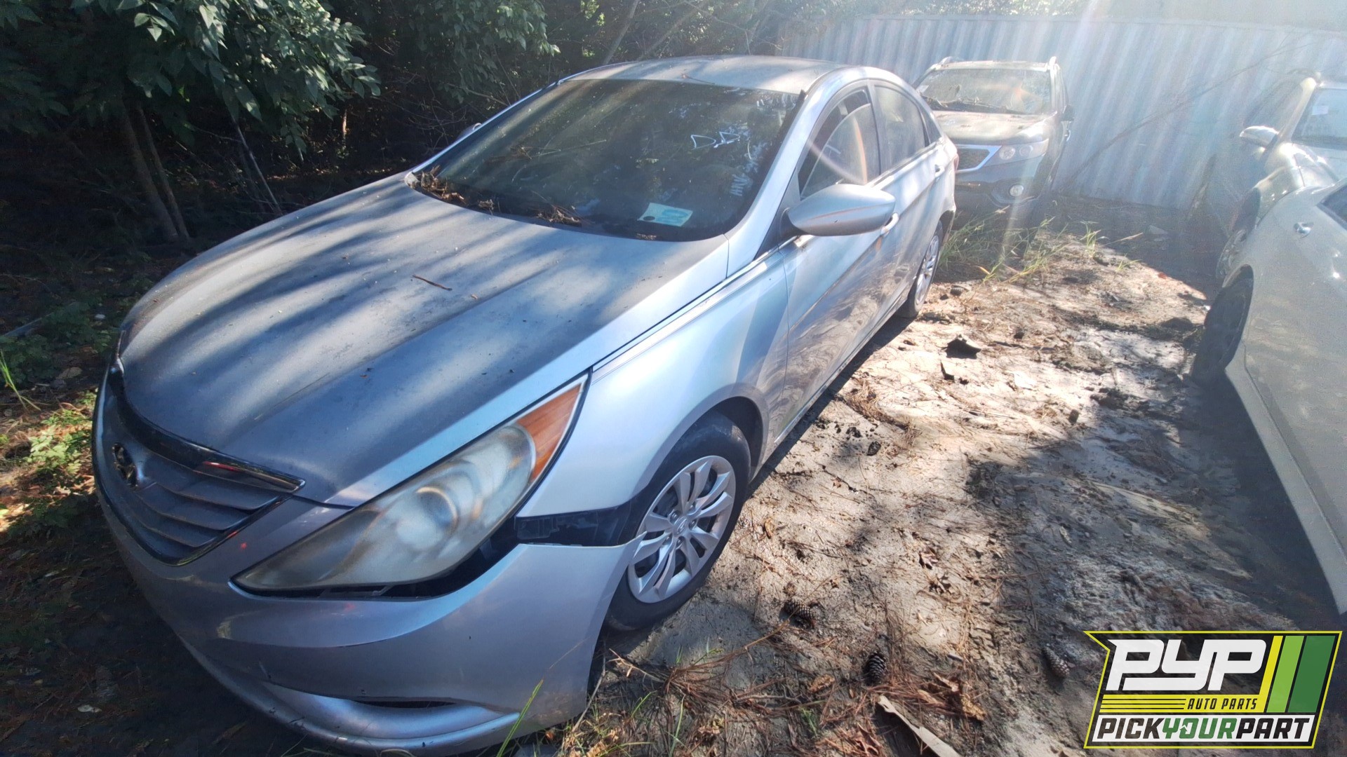 2011 HYUNDAI SONATA available for parts
