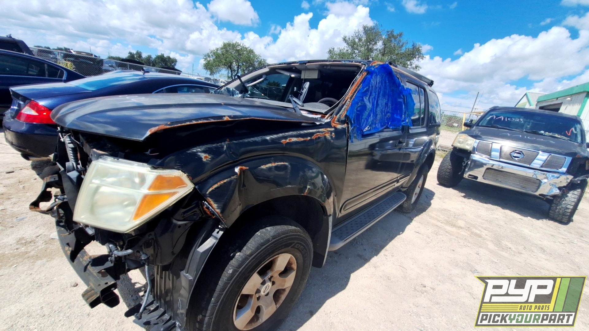 2005 NISSAN PATHFINDER available for parts