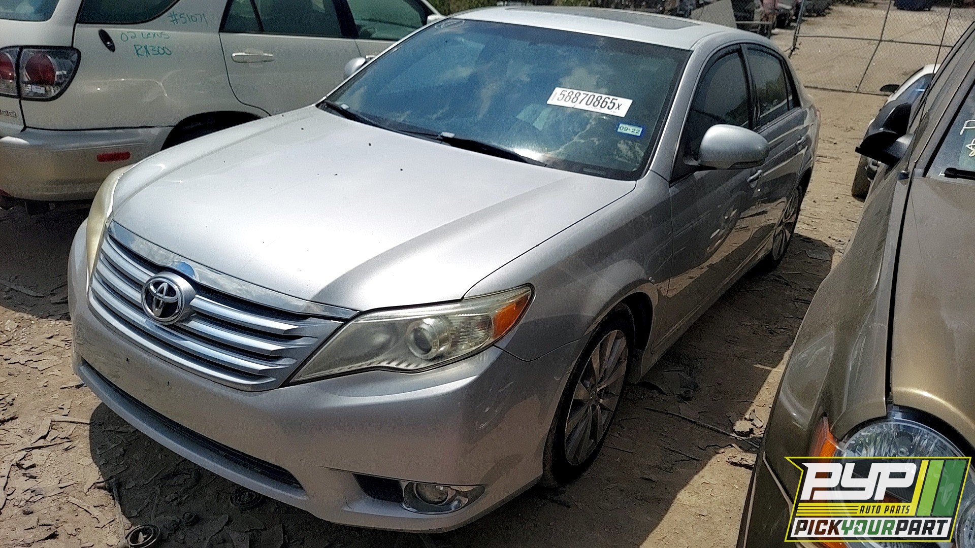 2011 TOYOTA AVALON available for parts
