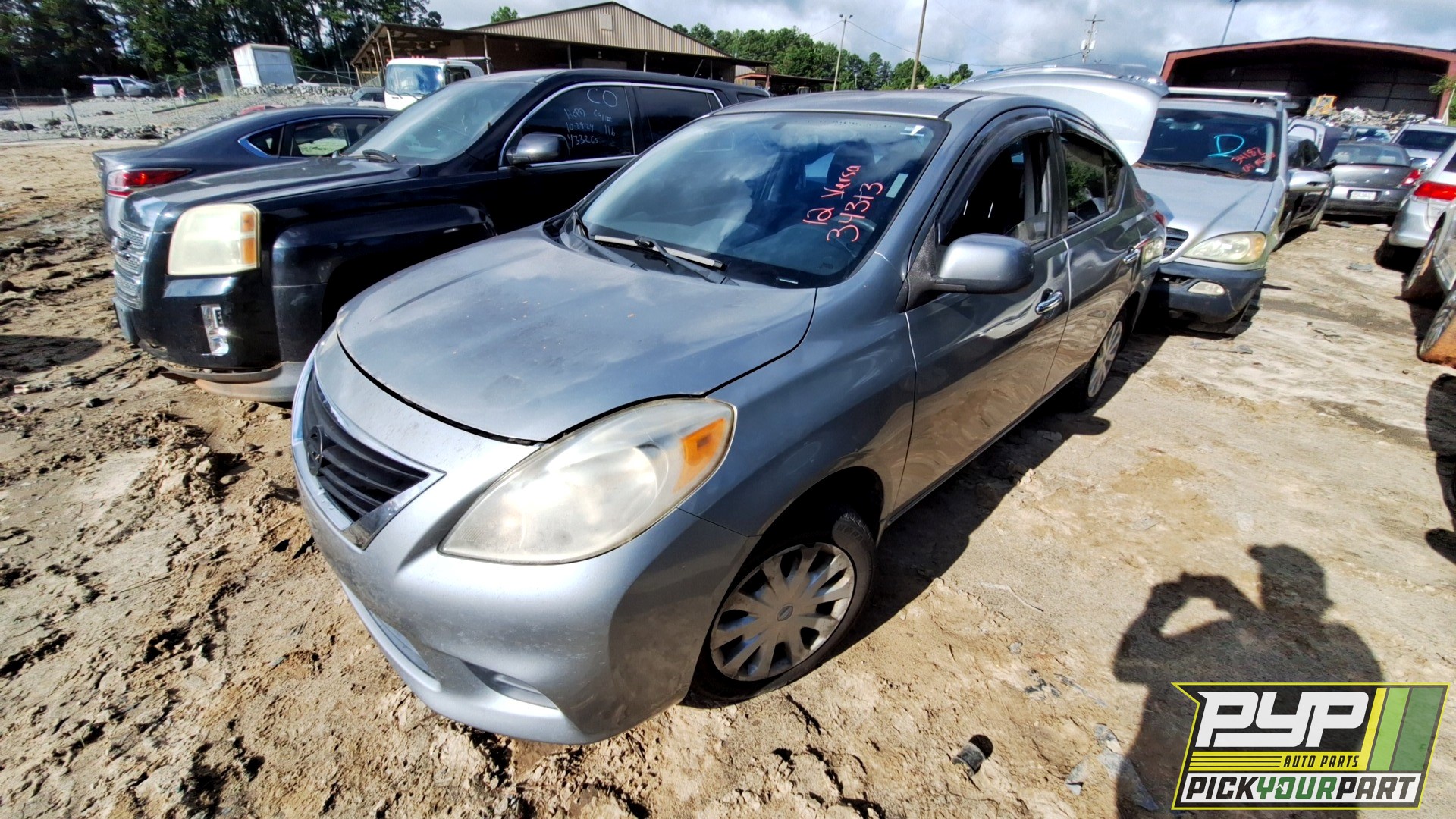 2012 NISSAN VERSA partes disponibles