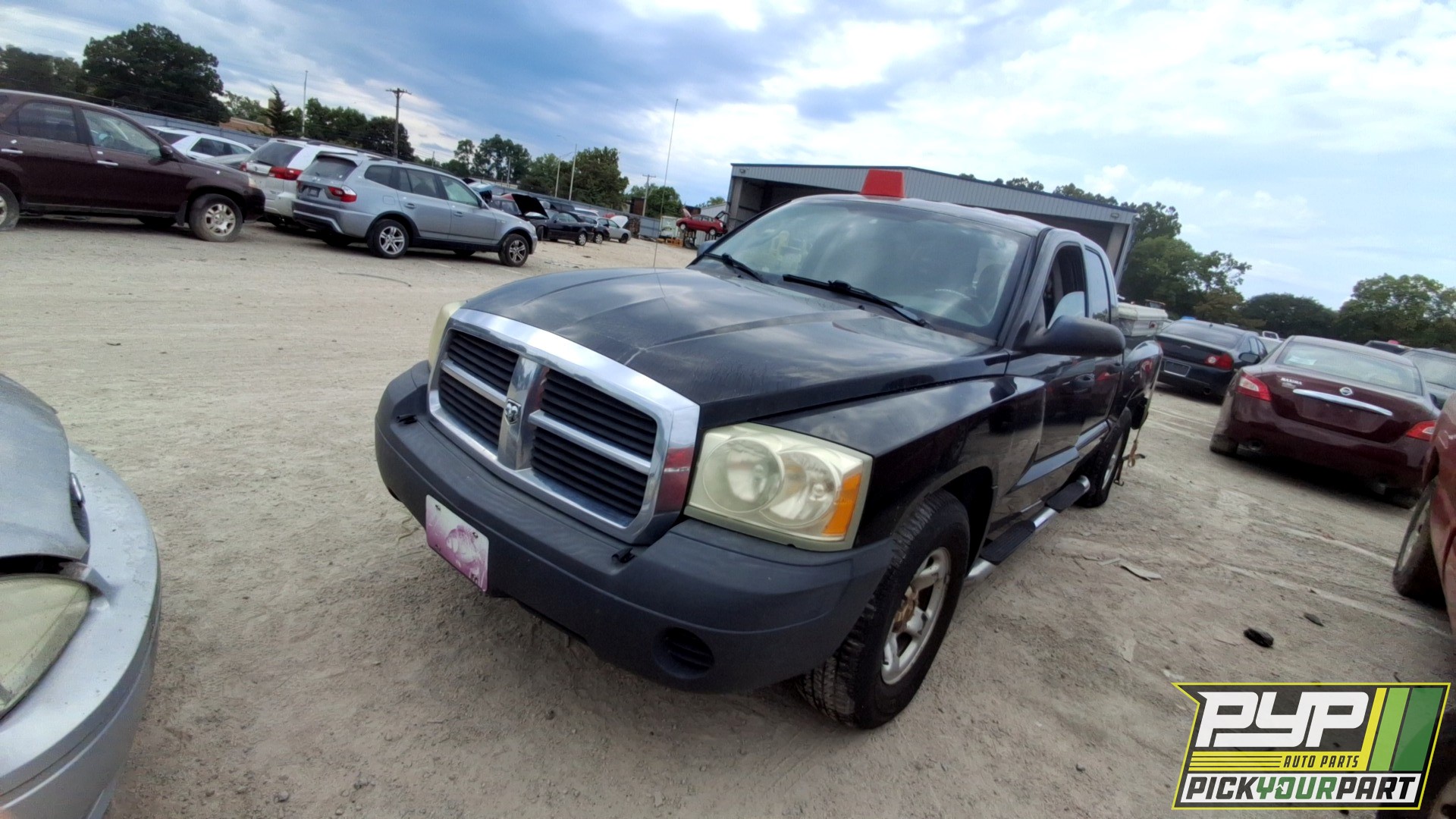 2005 DODGE DAKOTA available for parts