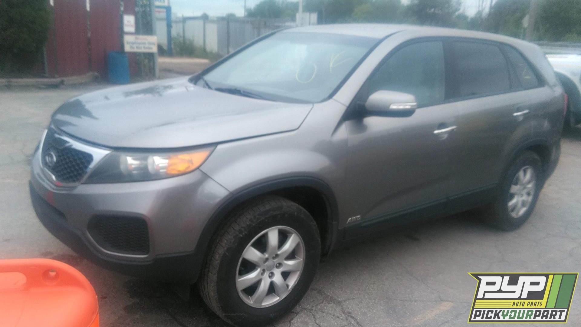 2012 KIA SORENTO available for parts