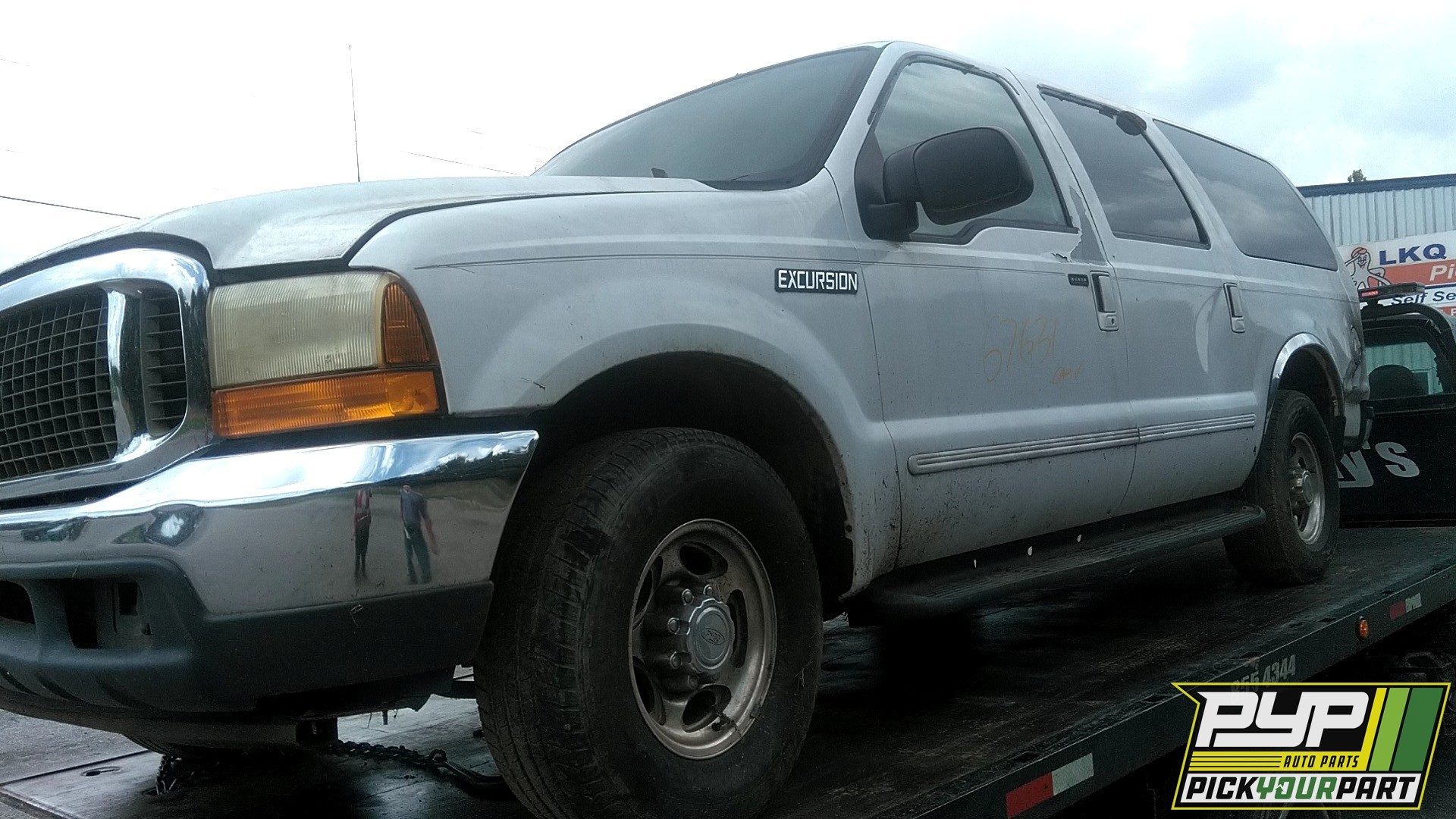 2000 FORD EXCURSION available for parts