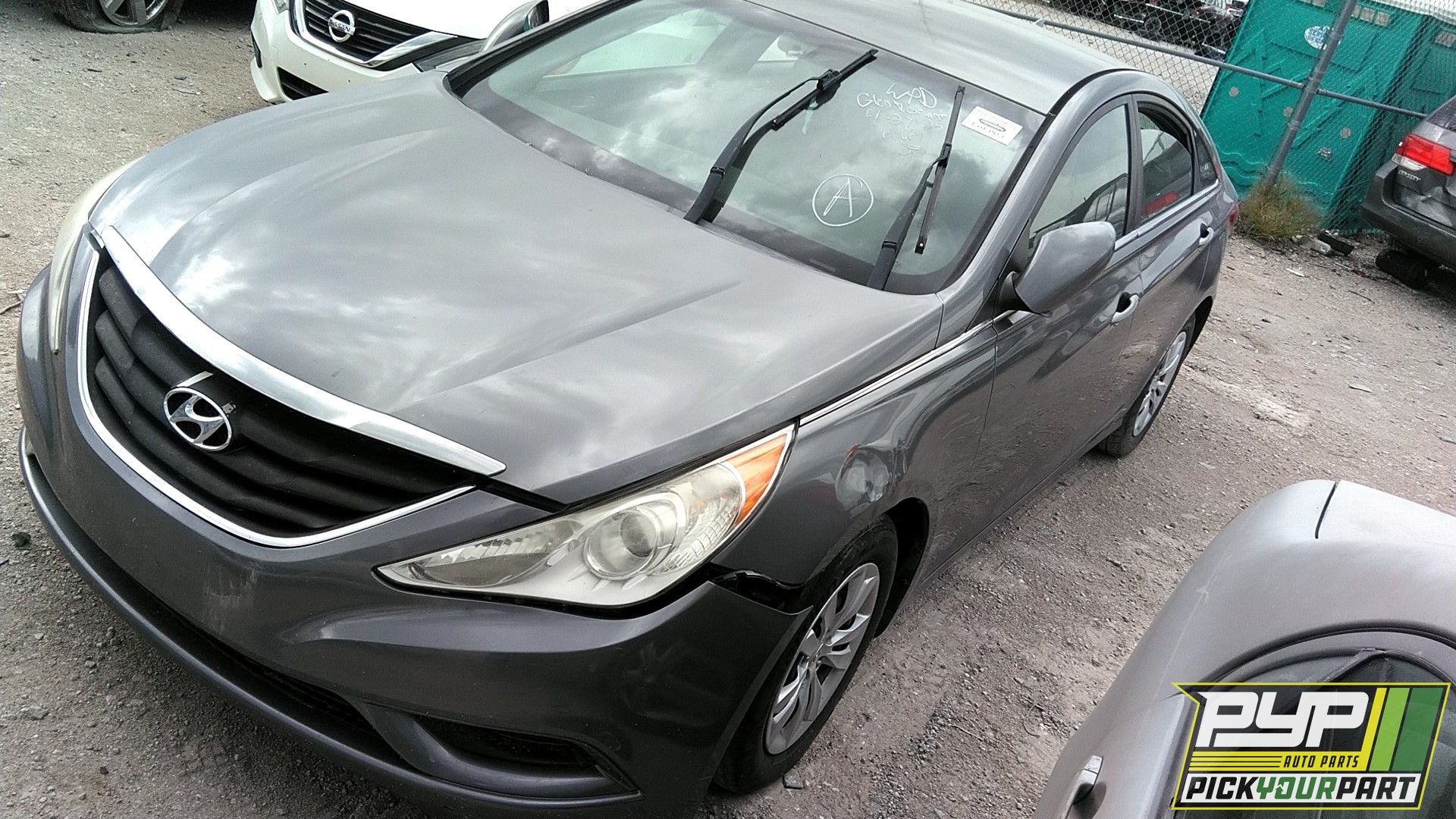 2013 HYUNDAI SONATA available for parts