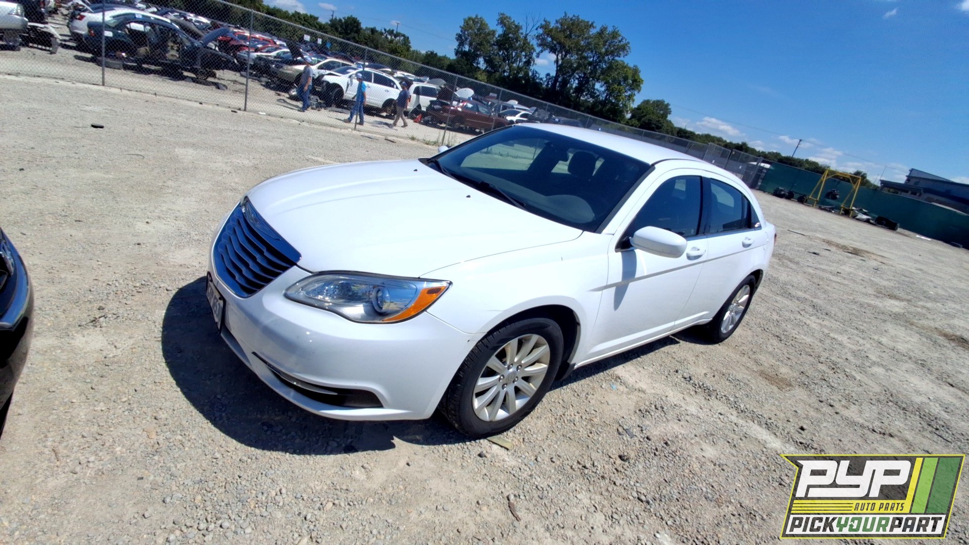 2014 CHRYSLER 200 available for parts