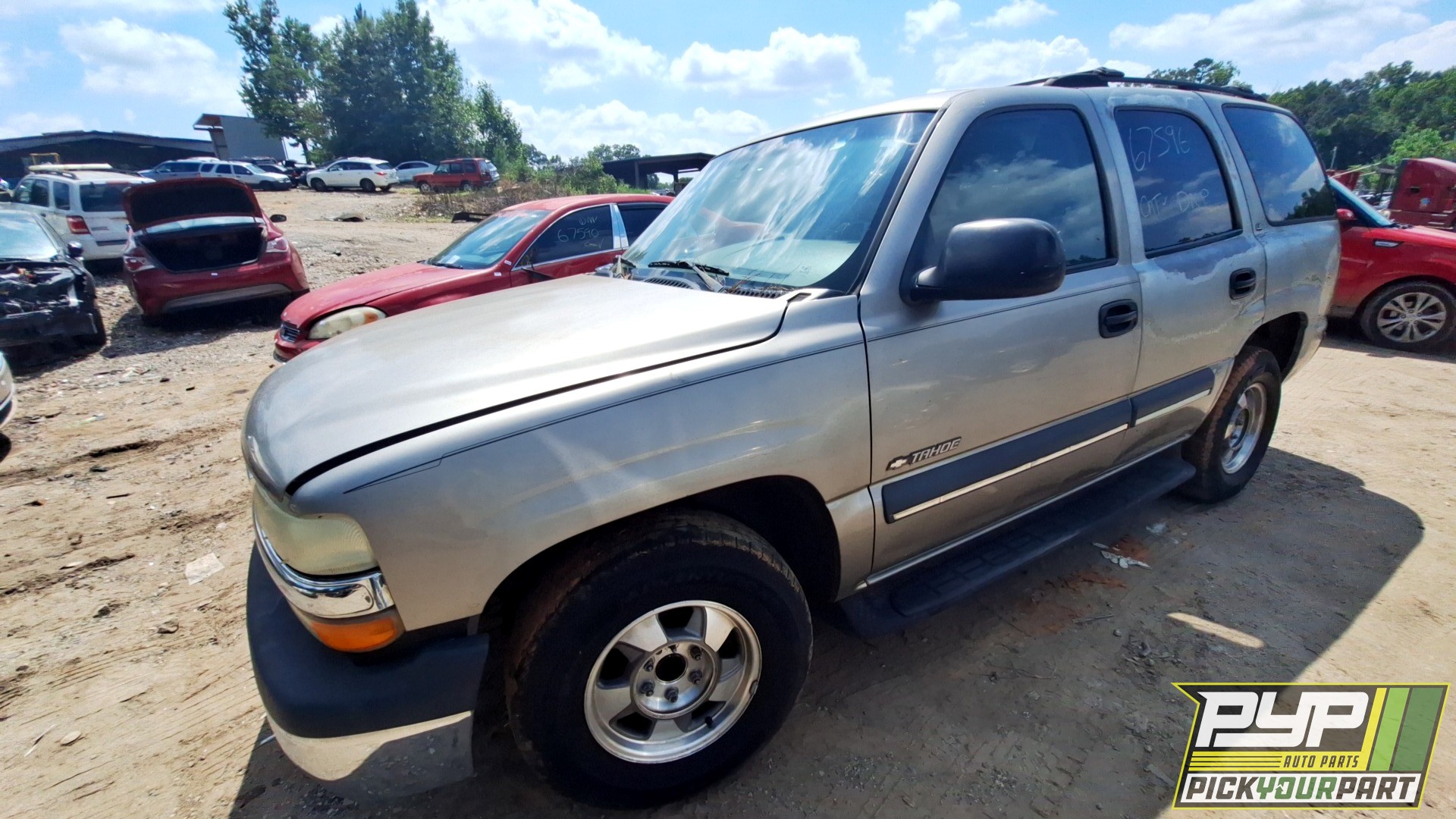 2002 CHEVROLET TAHOE available for parts