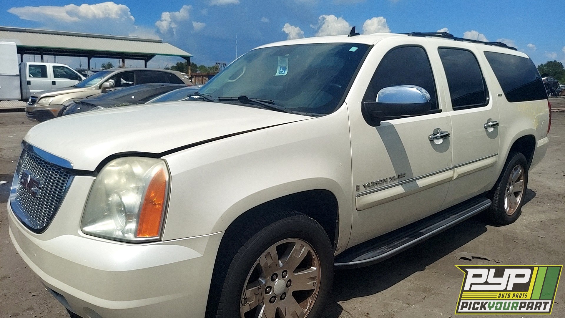 2008 GMC YUKON XL 1500 partes disponibles