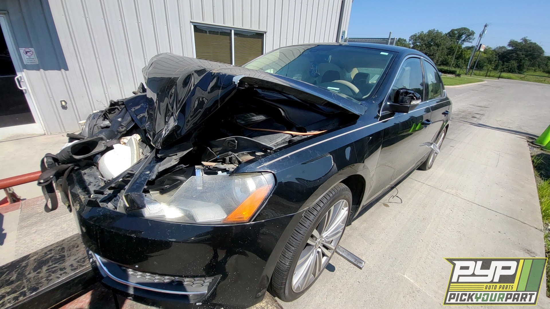2013 VOLKSWAGEN PASSAT available for parts