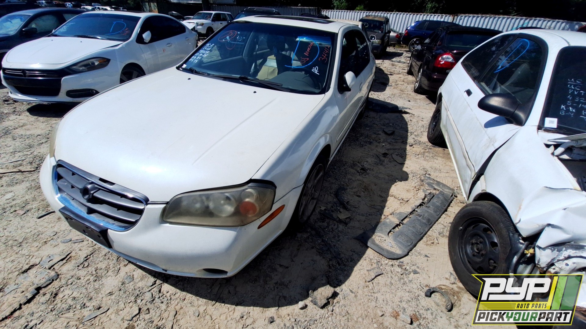 2003 NISSAN MAXIMA partes disponibles