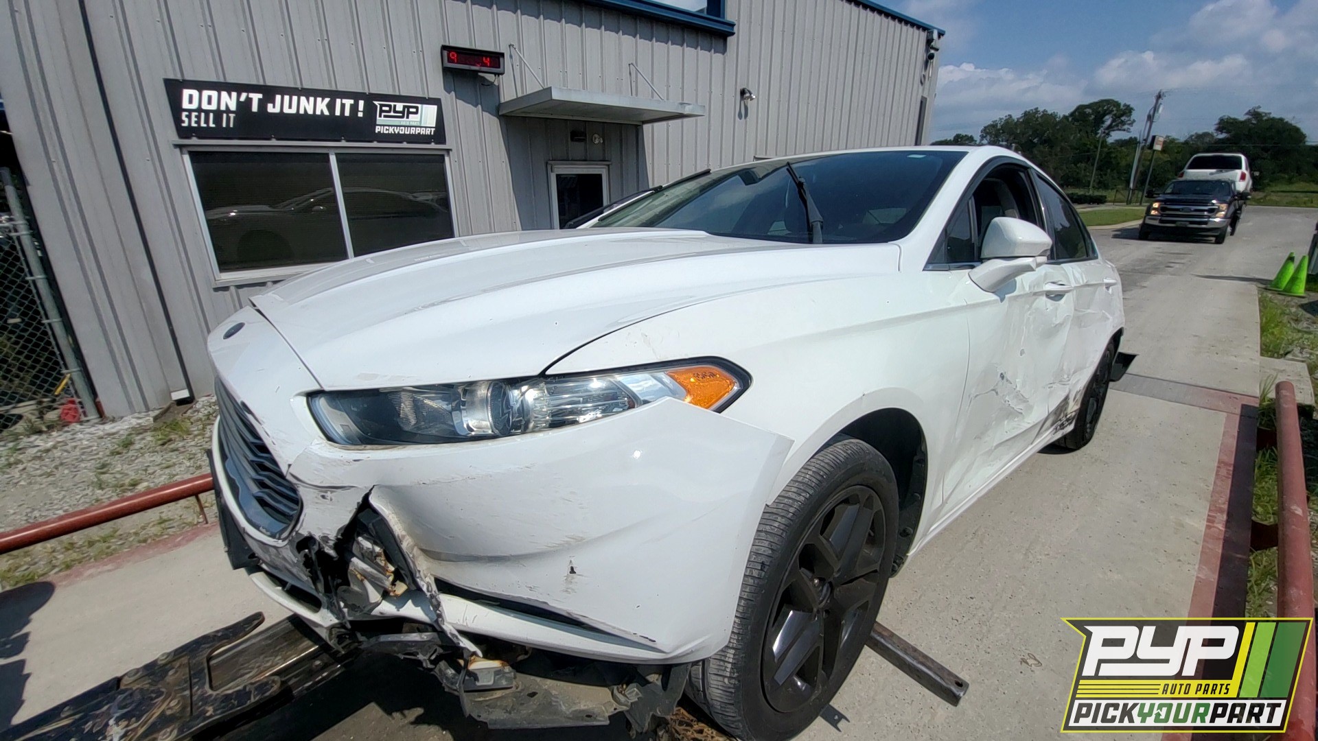 2015 FORD FUSION available for parts