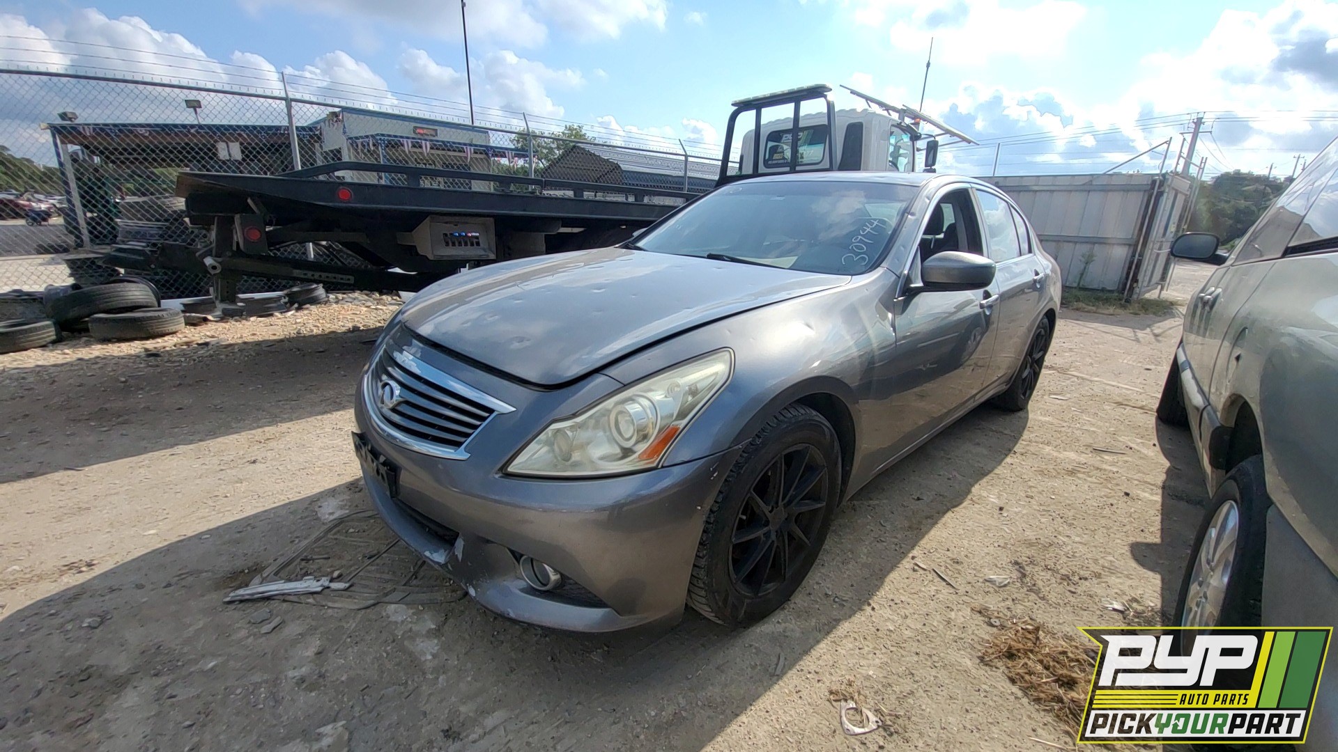 2011 INFINITI G37 partes disponibles
