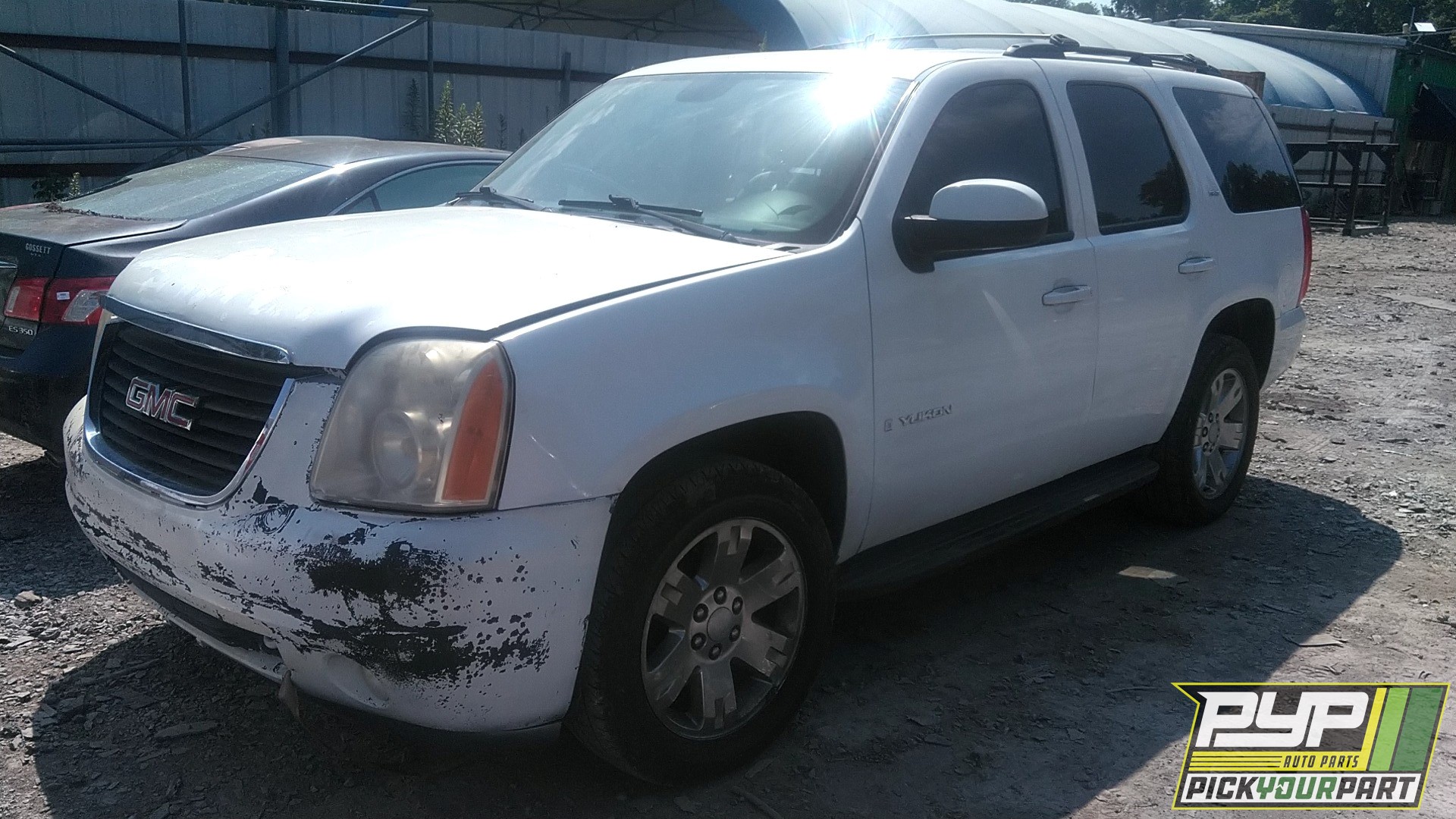 2009 GMC YUKON available for parts