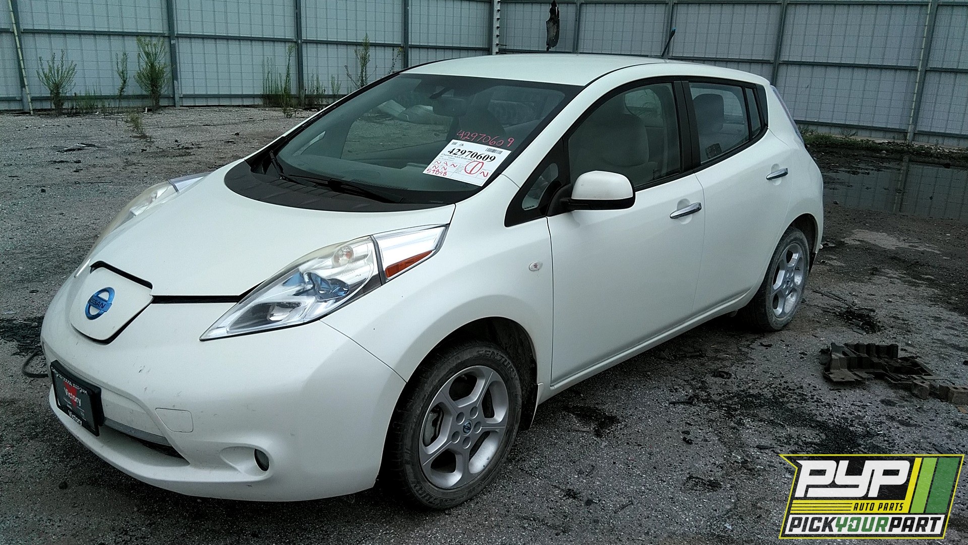 2012 NISSAN LEAF available for parts