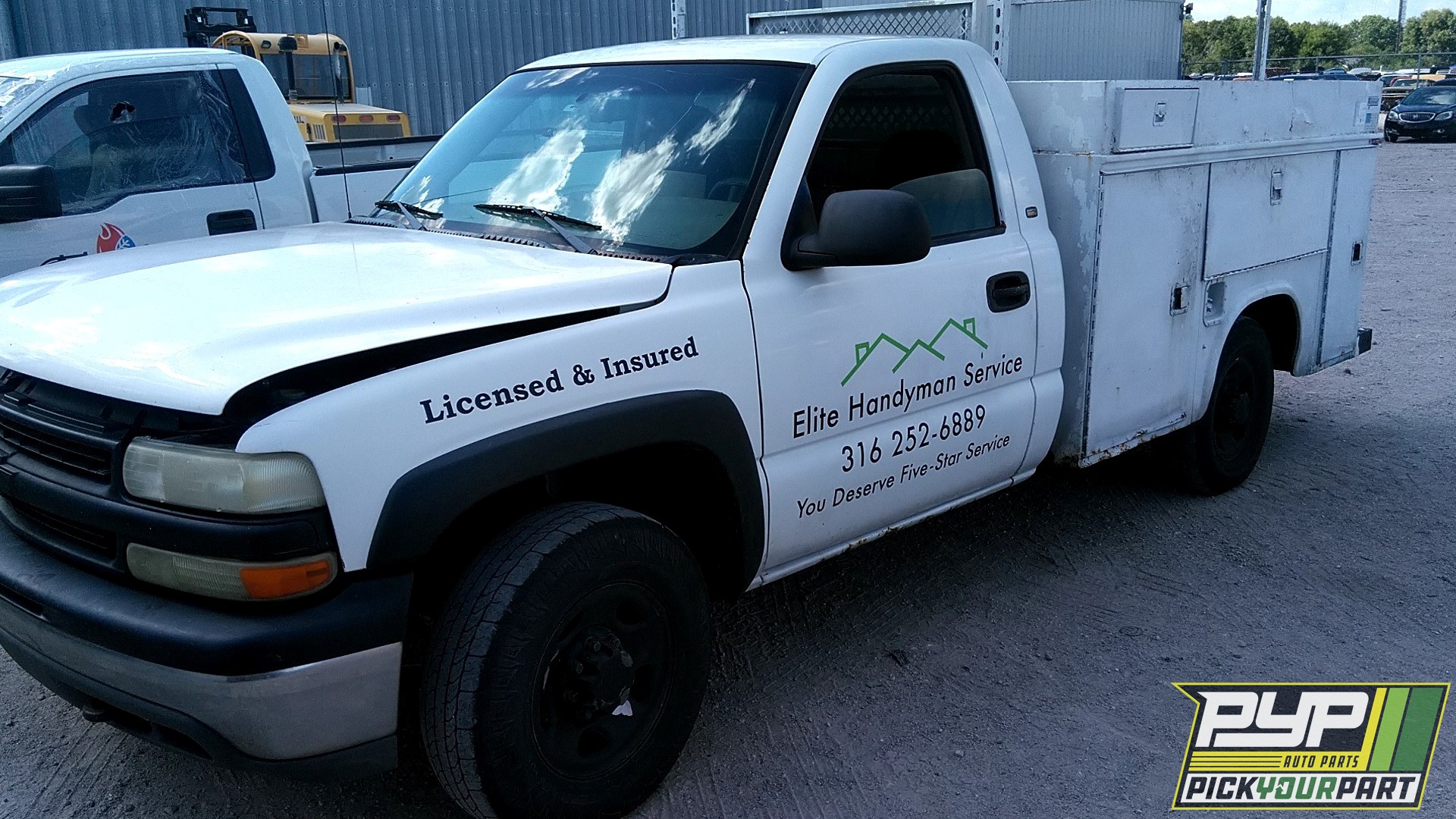 2001 CHEVROLET SILVERADO 2500 available for parts