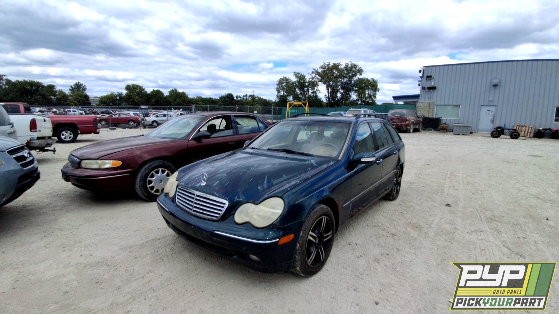 2003 MERCEDES-BENZ C240 partes disponibles