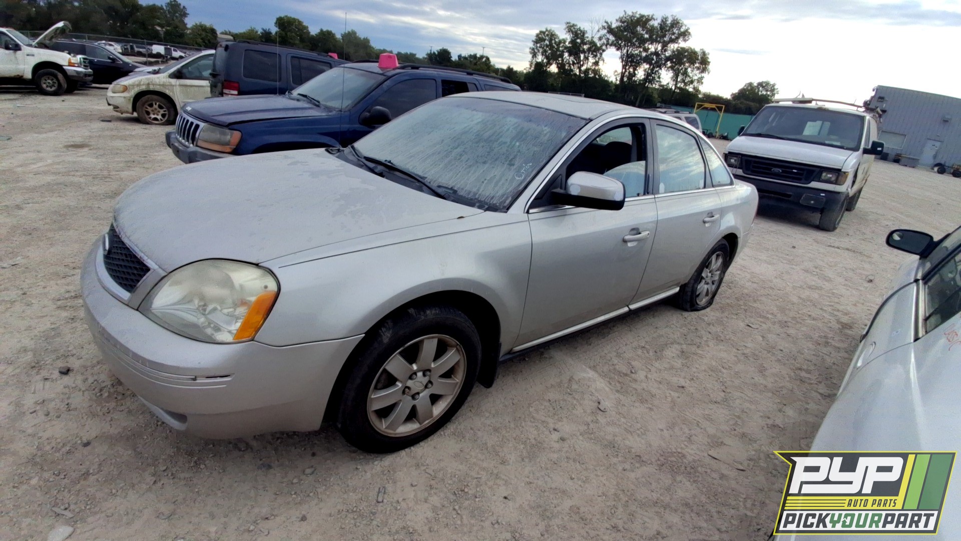 2006 FORD FIVE HUNDRED available for parts
