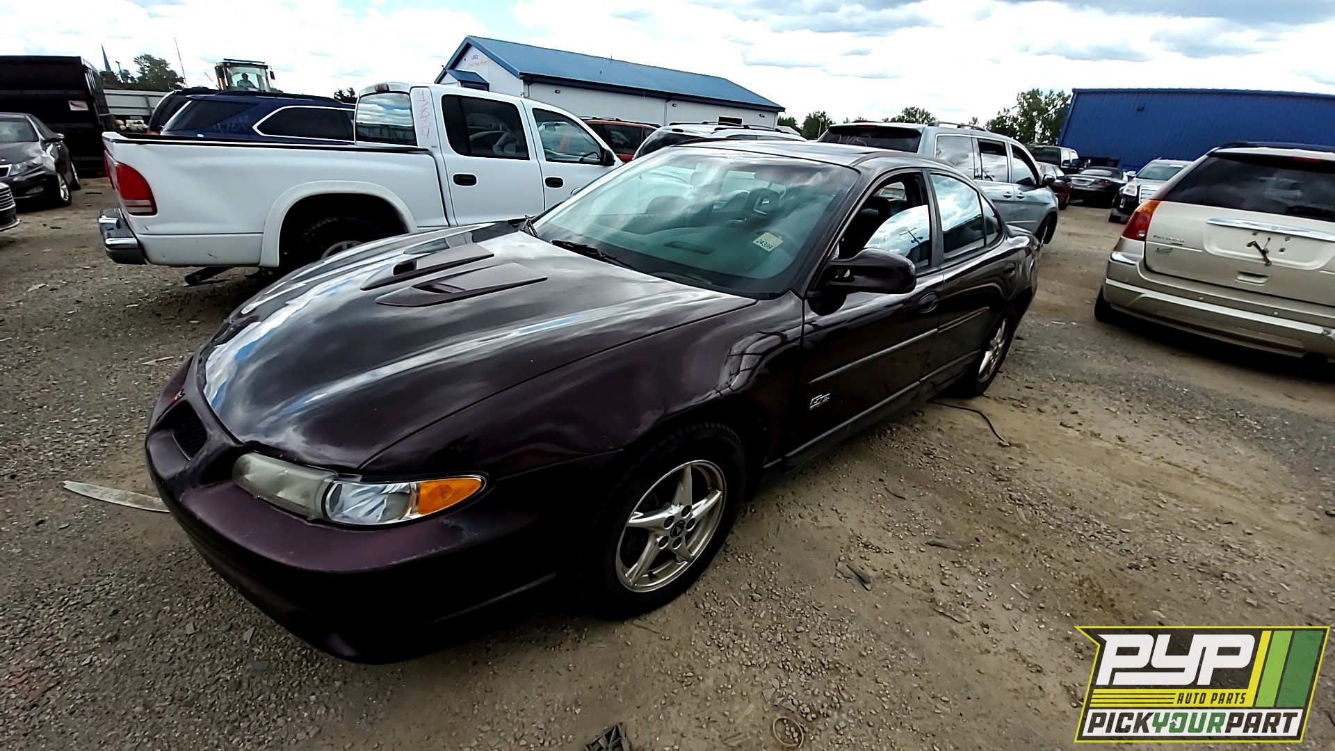 2002 PONTIAC GRAND PRIX available for parts