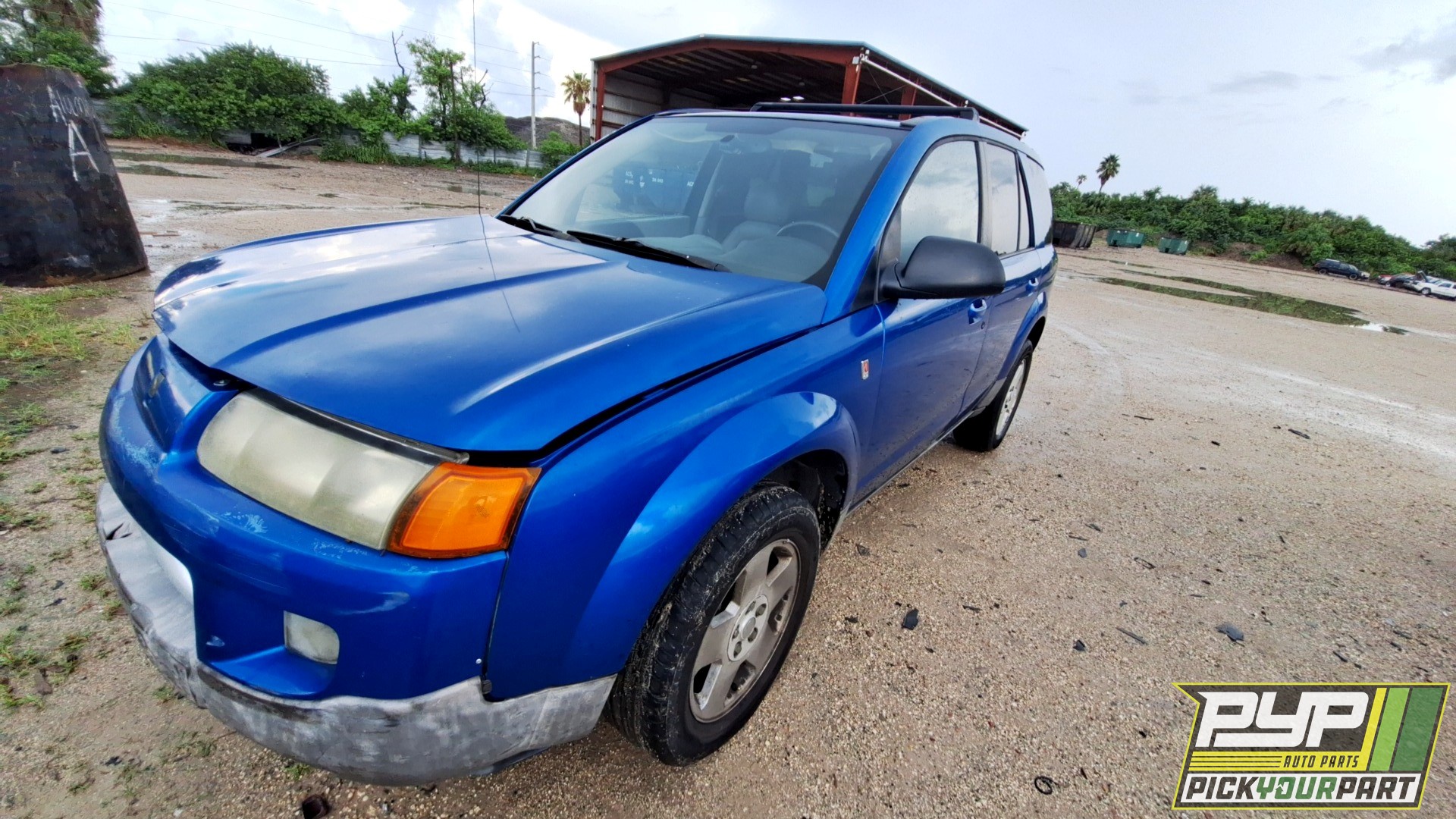 2004 SATURN VUE available for parts