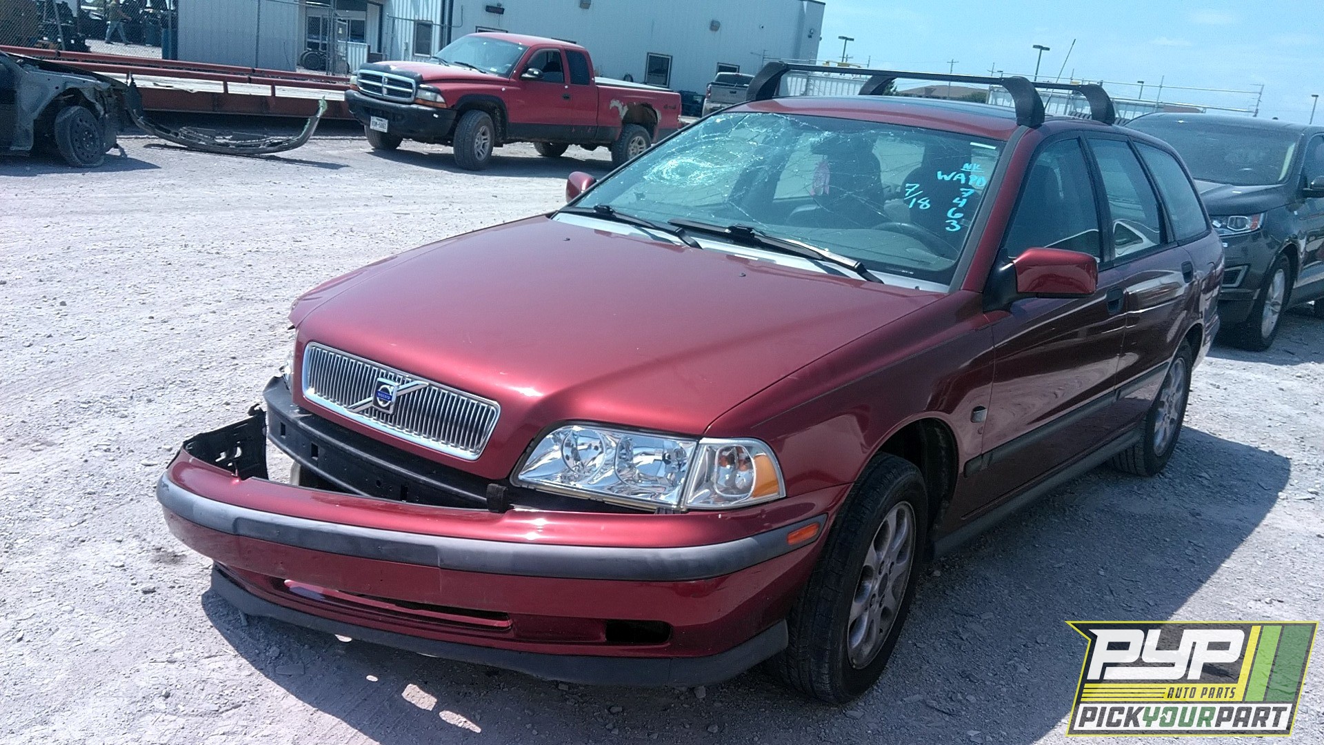 2000 VOLVO V40 available for parts