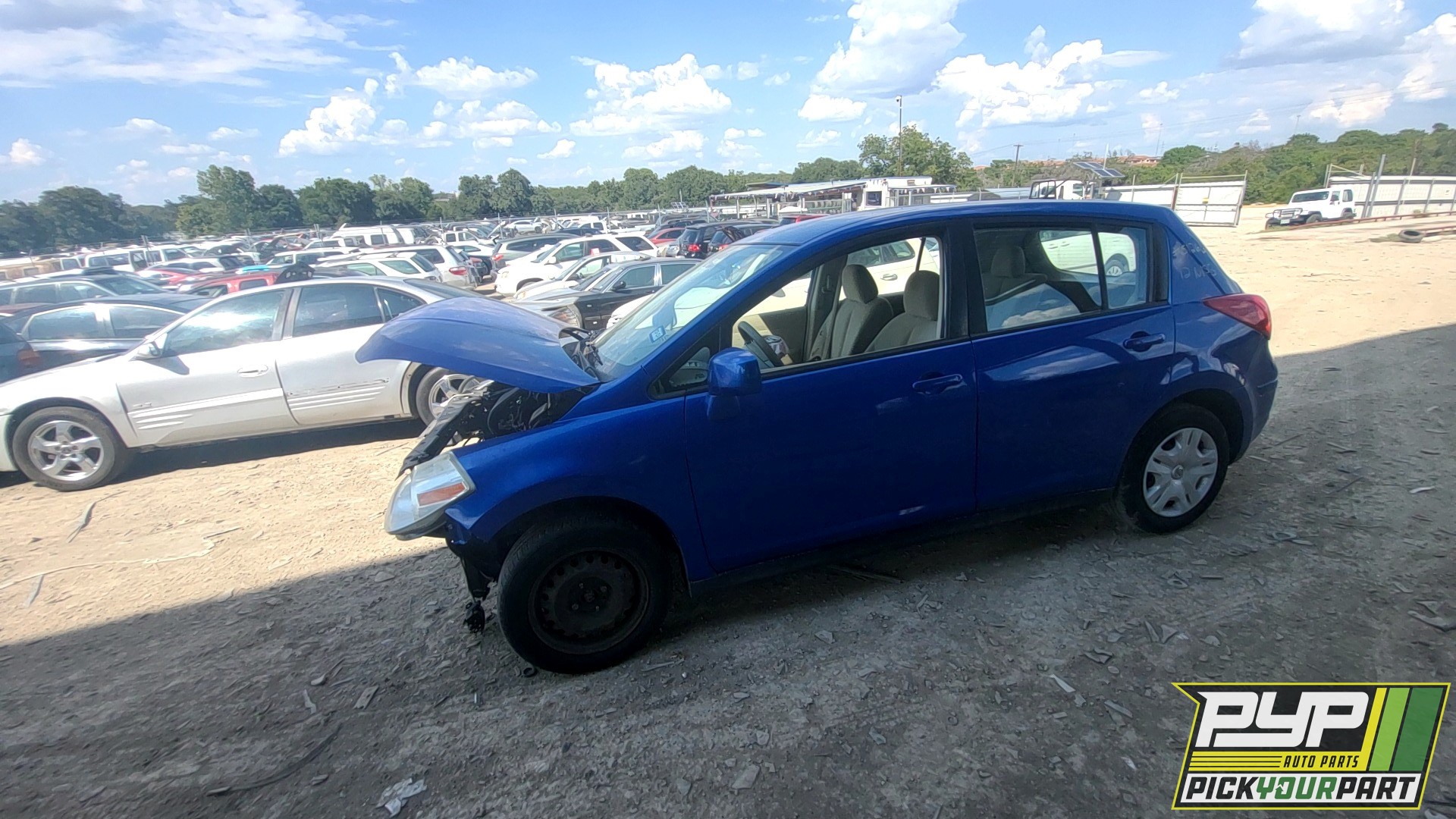 2012 NISSAN VERSA partes disponibles
