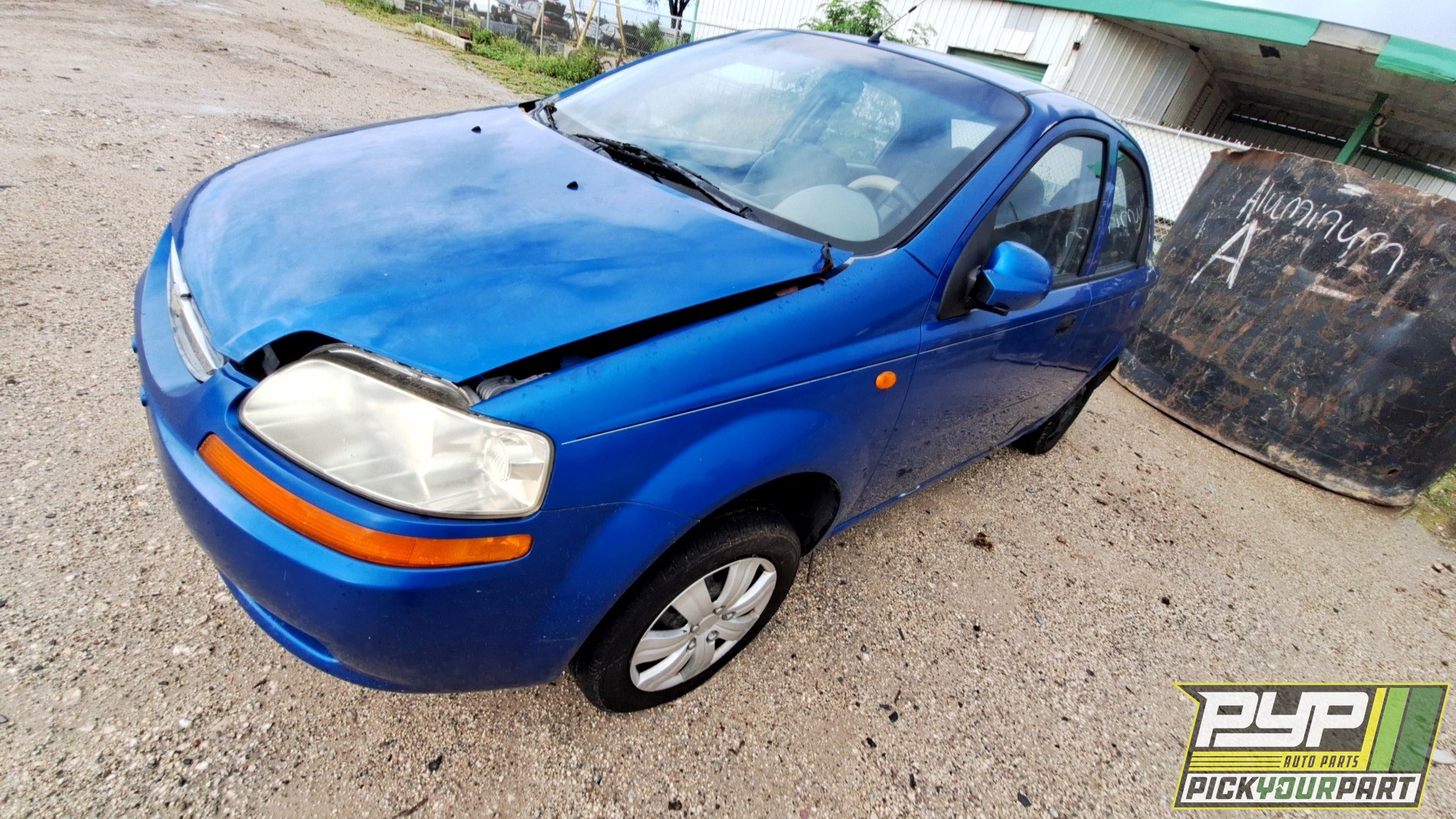 2004 CHEVROLET AVEO available for parts
