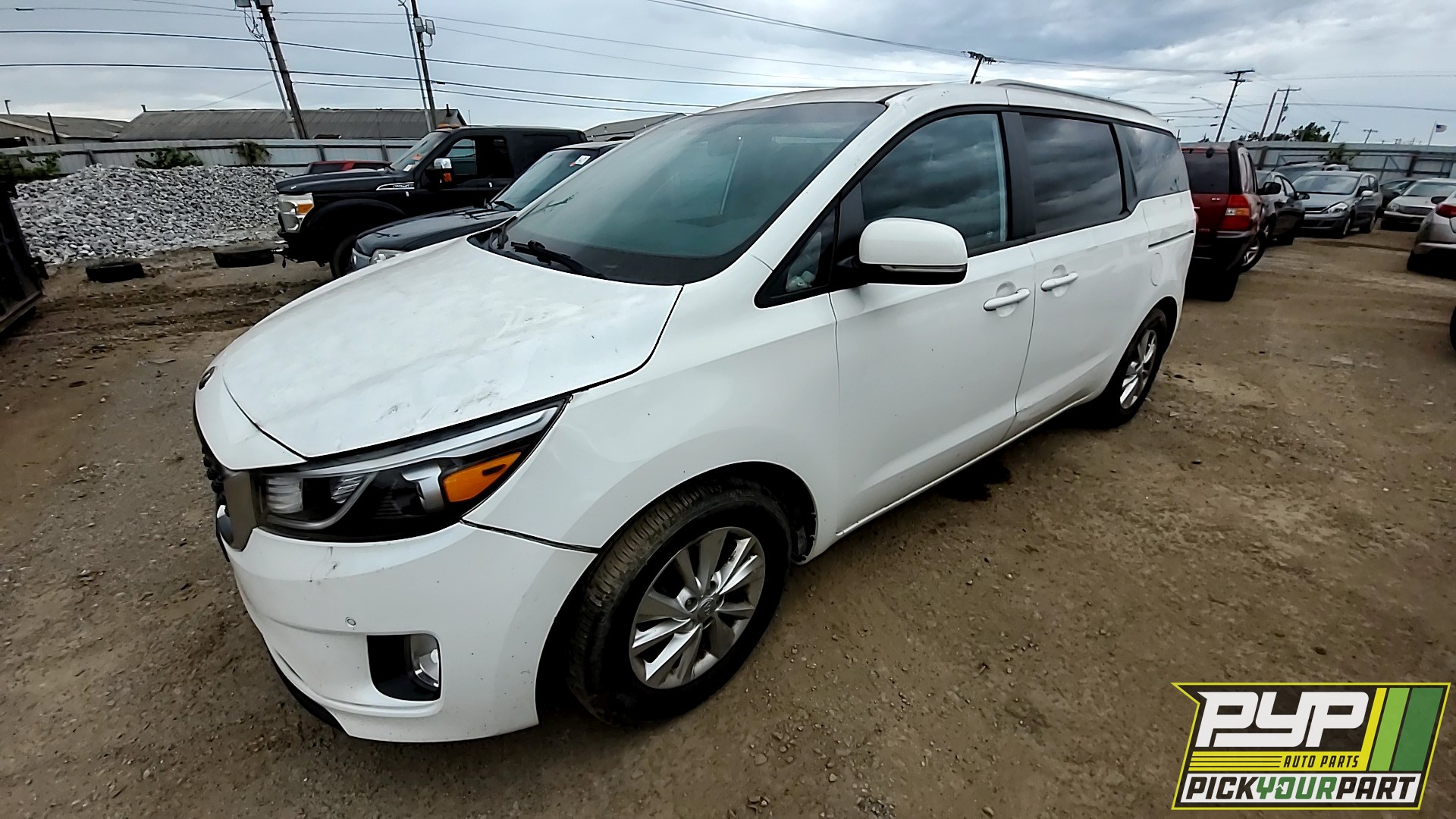 2015 KIA SEDONA available for parts