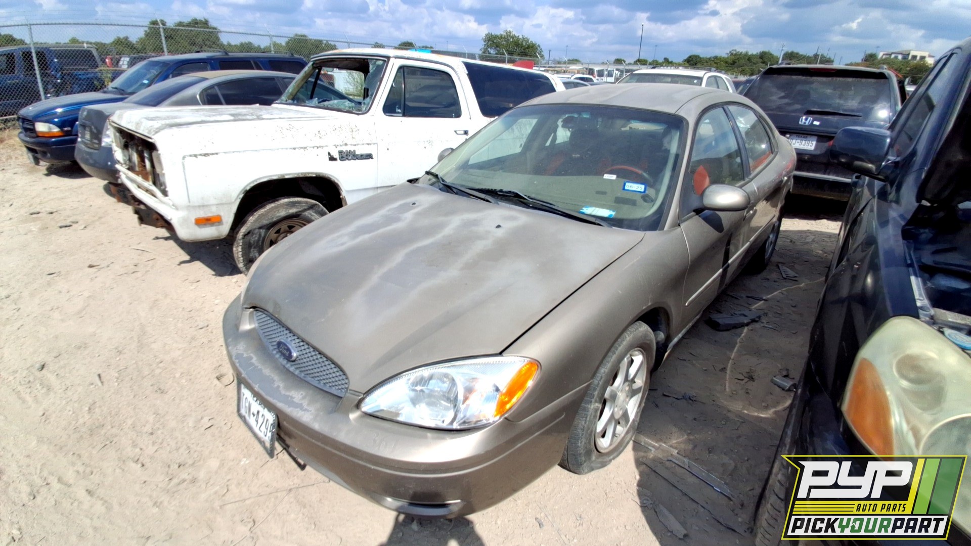 2007 FORD TAURUS available for parts