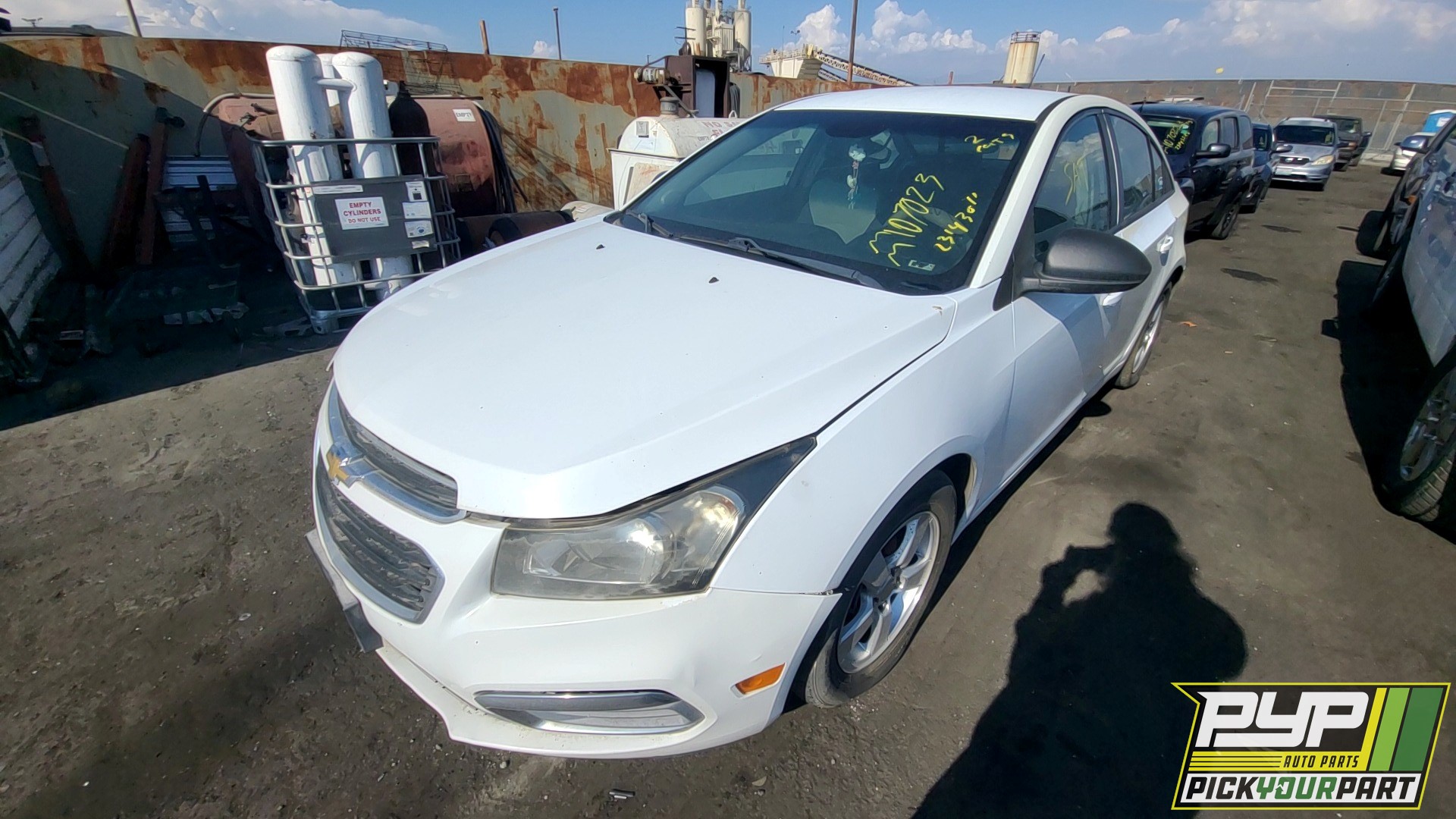2015 CHEVROLET CRUZE available for parts