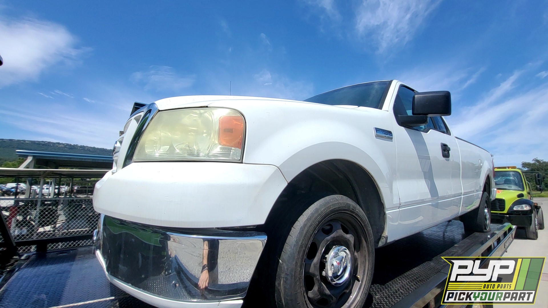 2004 FORD F-150 available for parts