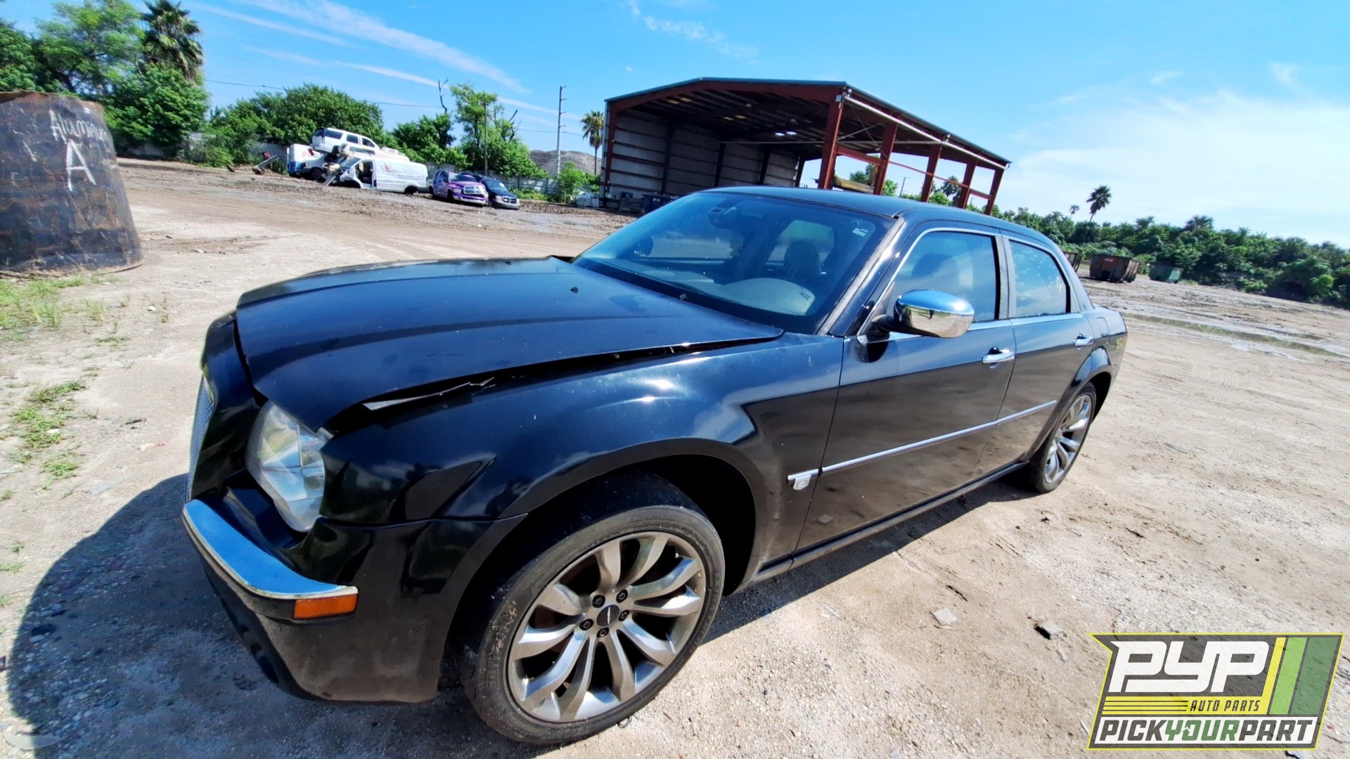 2007 CHRYSLER 300 available for parts