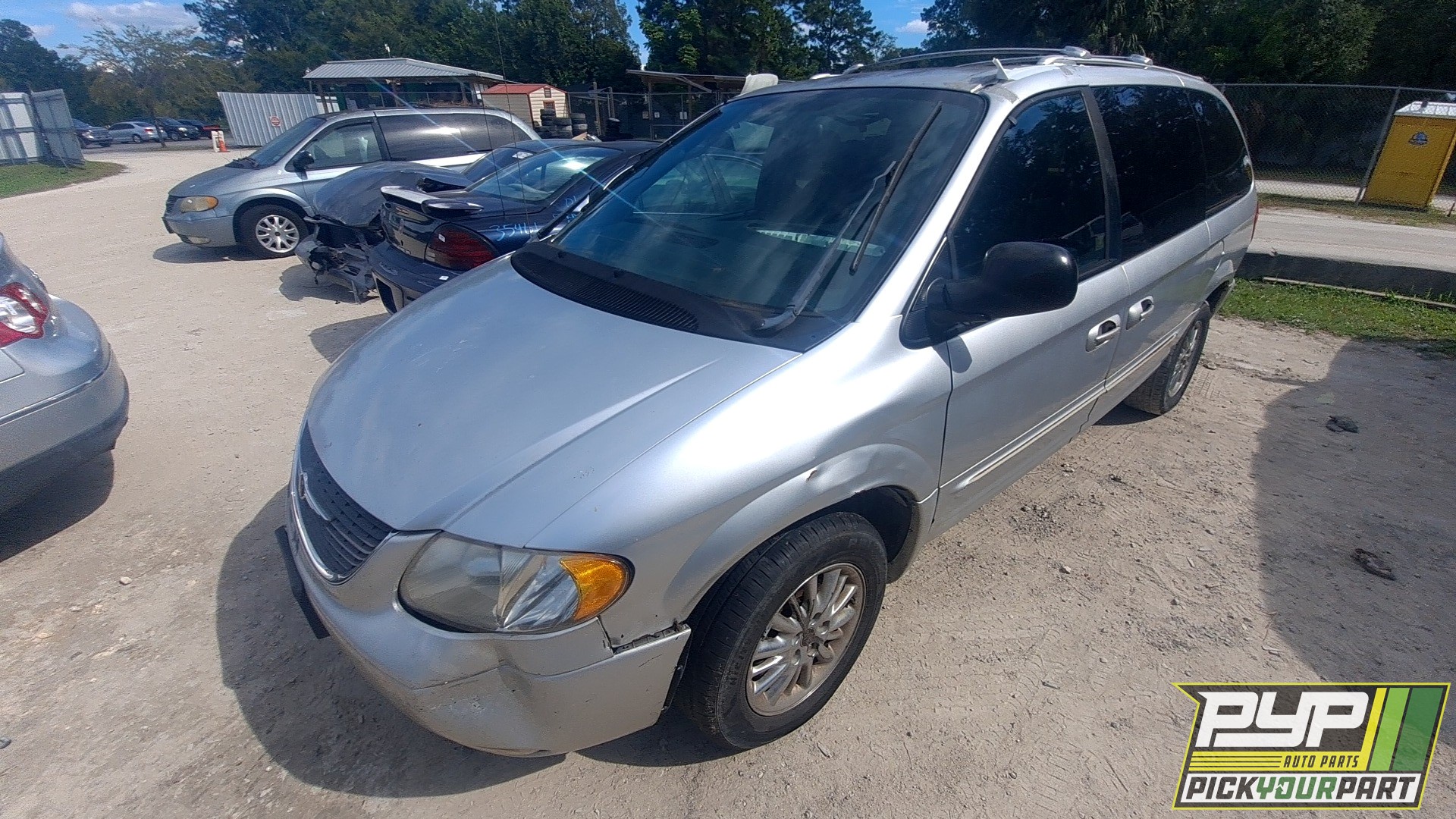 2003 CHRYSLER TOWN & COUNTRY partes disponibles