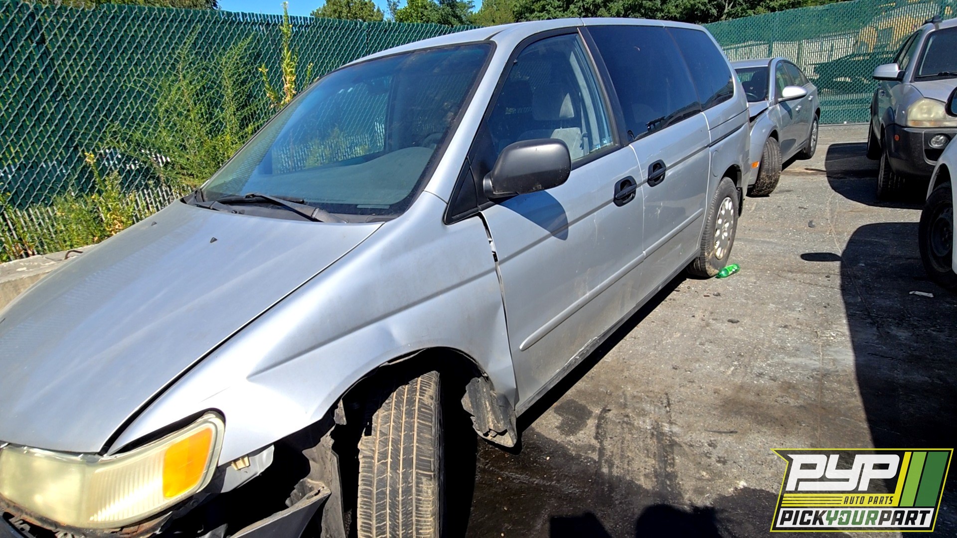 2004 HONDA ODYSSEY available for parts