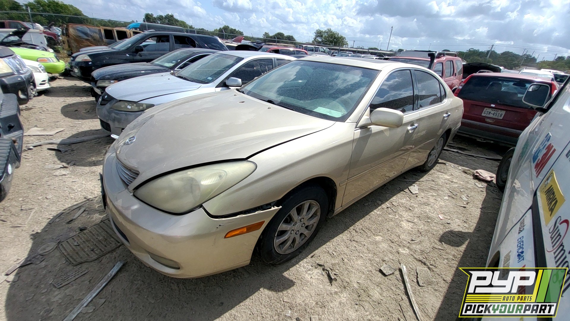 2004 LEXUS ES330 partes disponibles