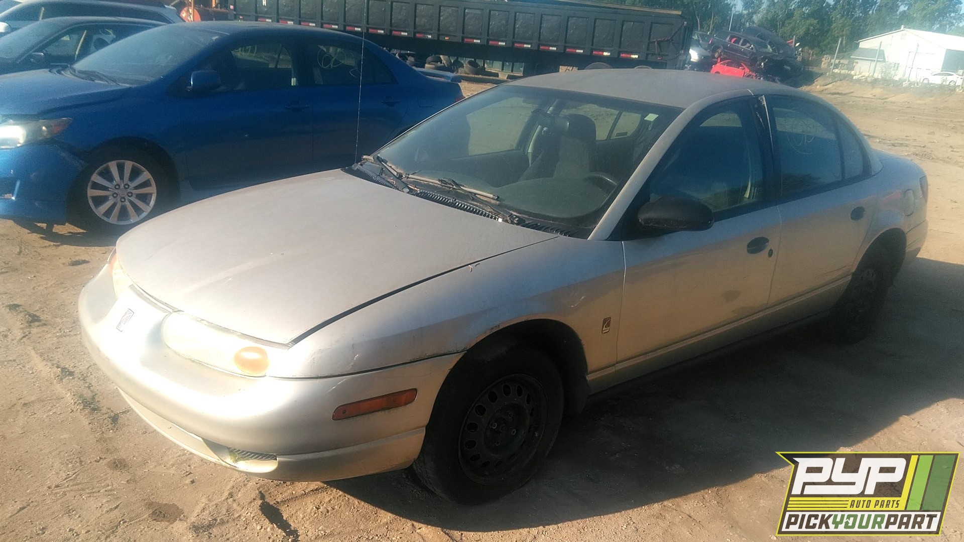 2002 SATURN SL1 available for parts