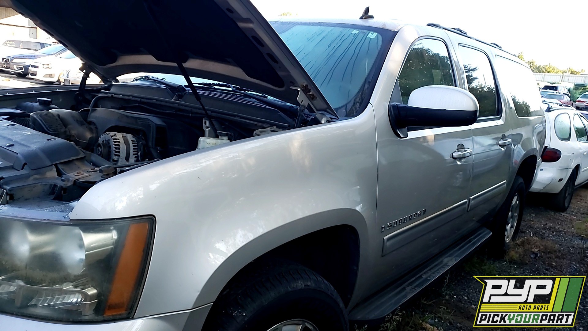 2009 CHEVROLET SUBURBAN 1500 available for parts