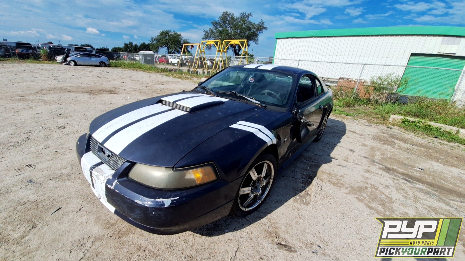 2002 FORD MUSTANG available for parts