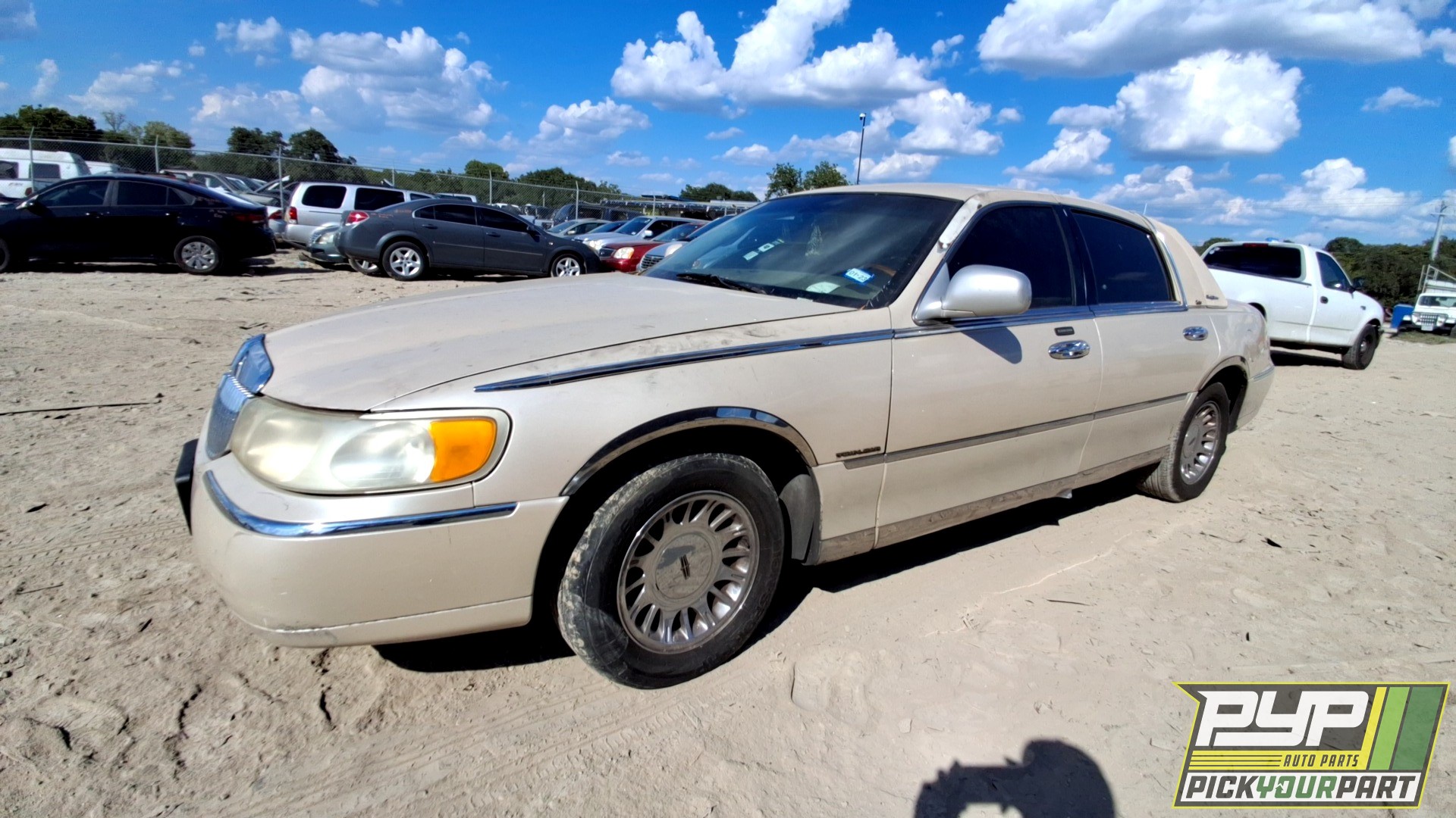 2001 LINCOLN TOWN CAR partes disponibles