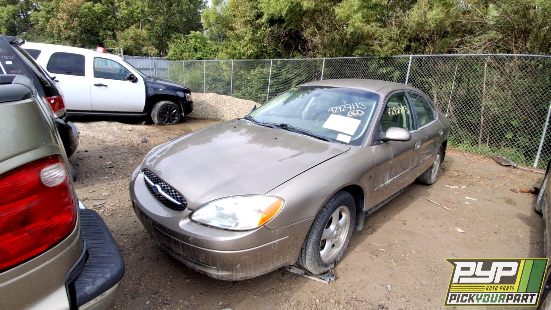 2002 FORD TAURUS available for parts