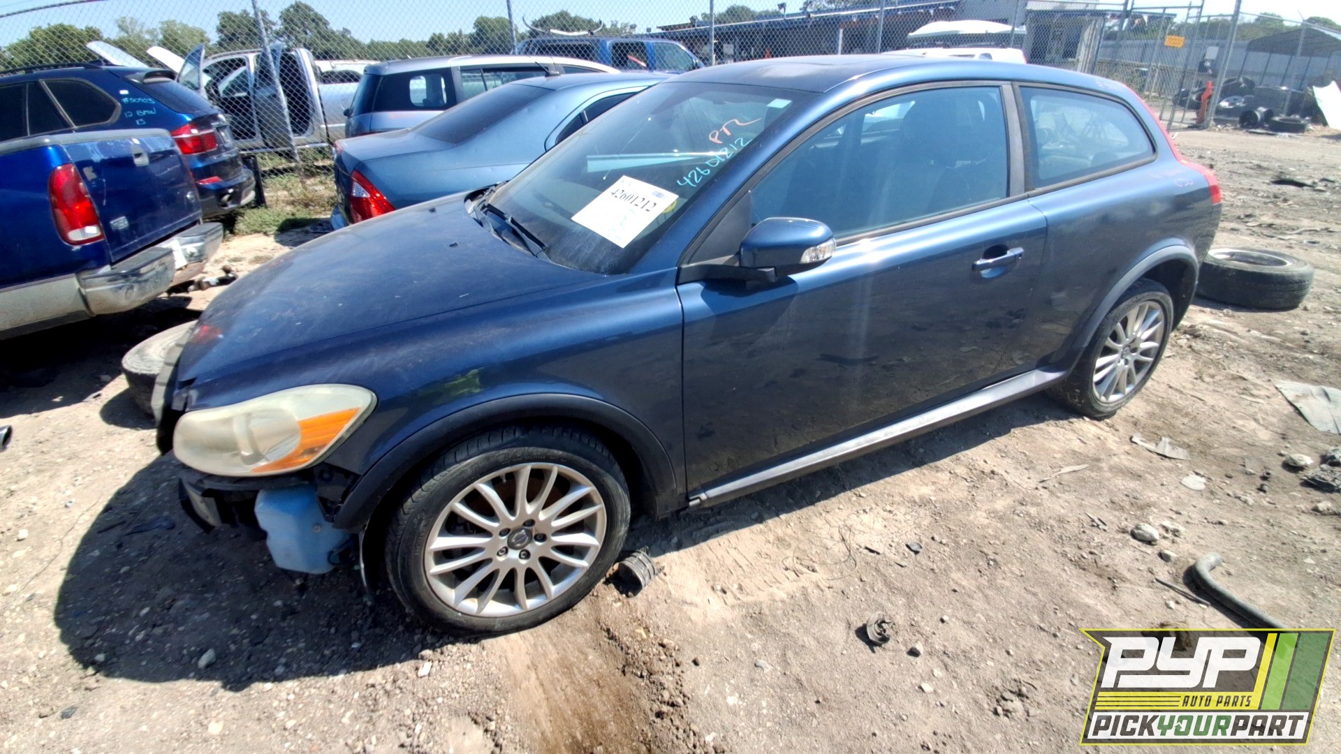 2011 VOLVO C30 available for parts