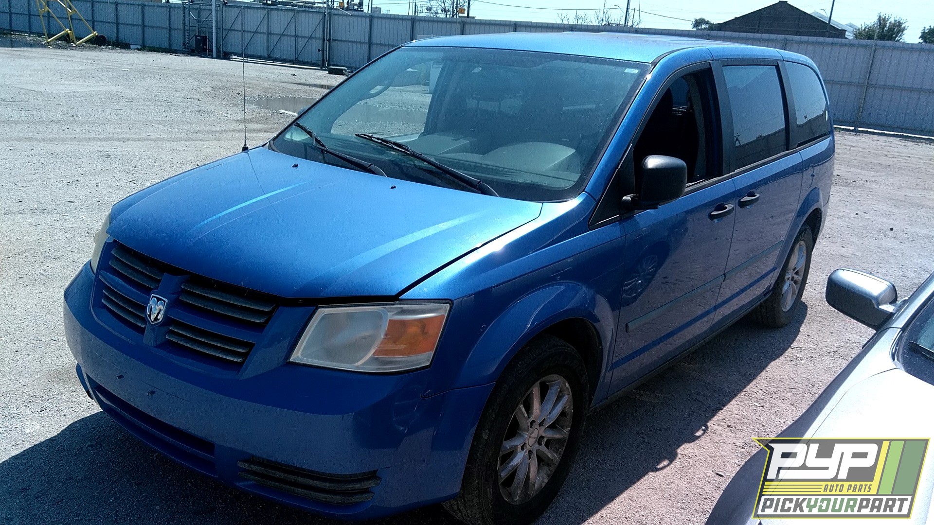 2008 DODGE GRAND CARAVAN available for parts