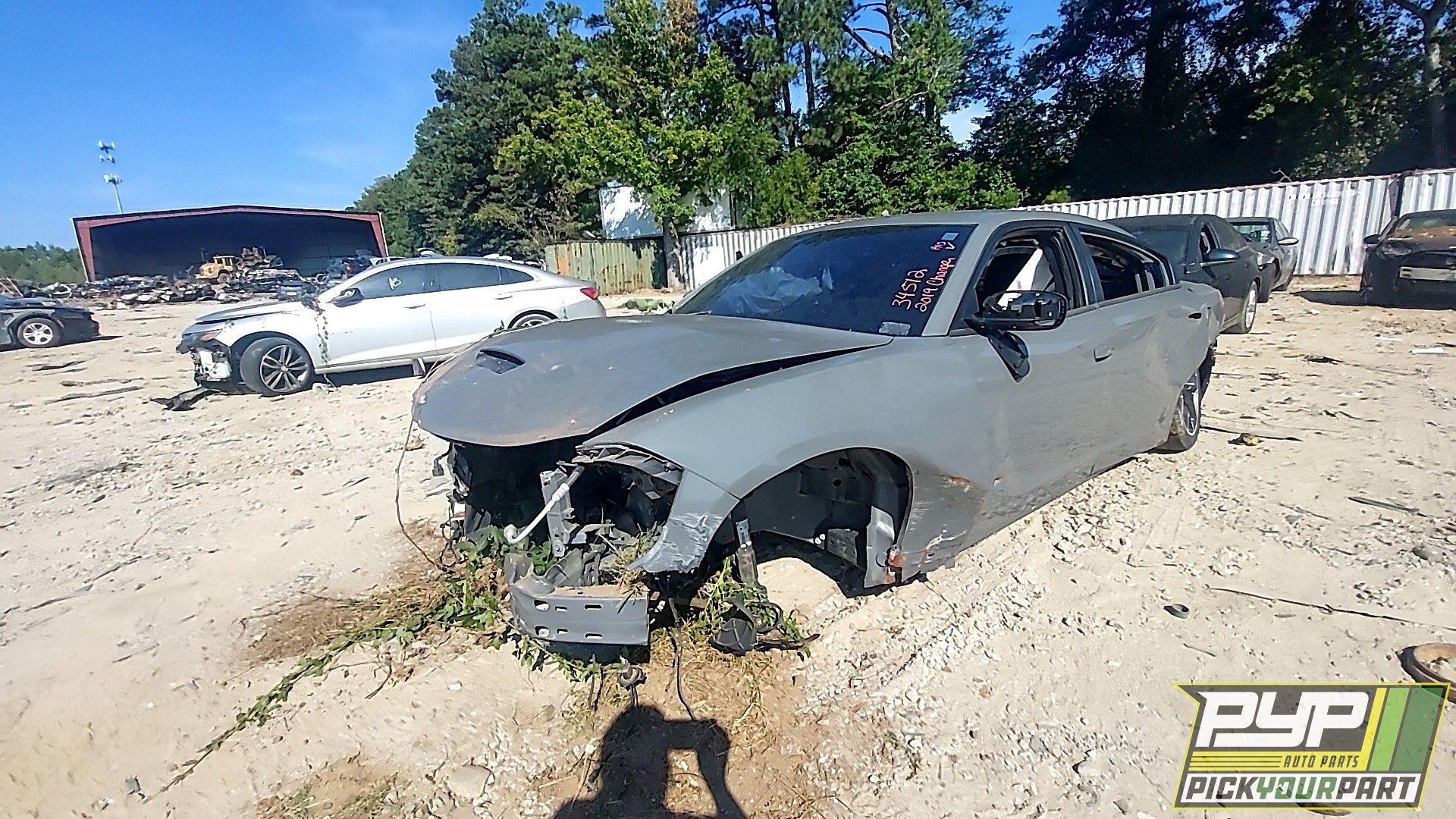 2019 DODGE CHARGER partes disponibles