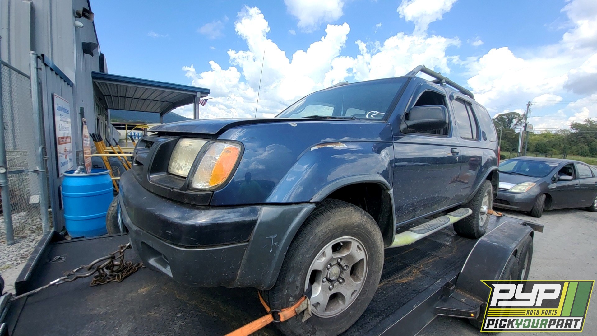 2000 NISSAN XTERRA available for parts