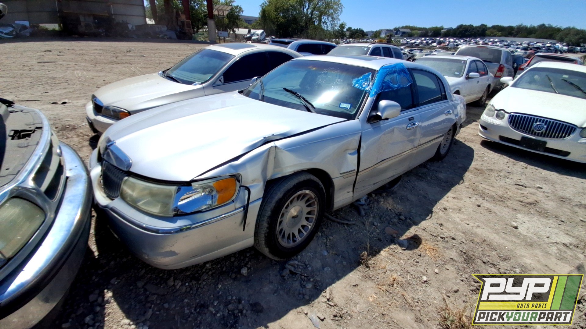 2002 LINCOLN TOWN CAR partes disponibles