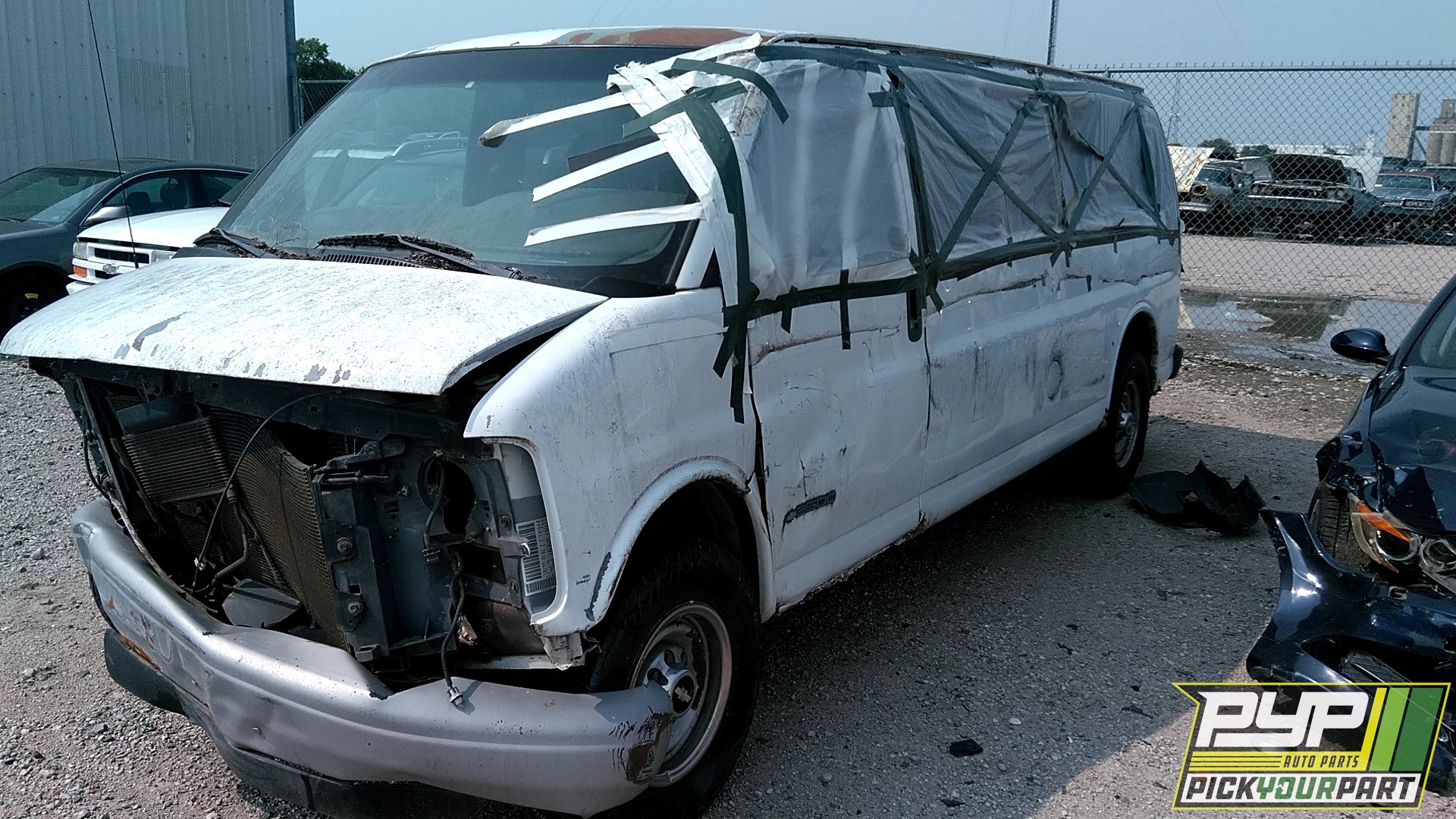 2002 CHEVROLET EXPRESS 3500 available for parts