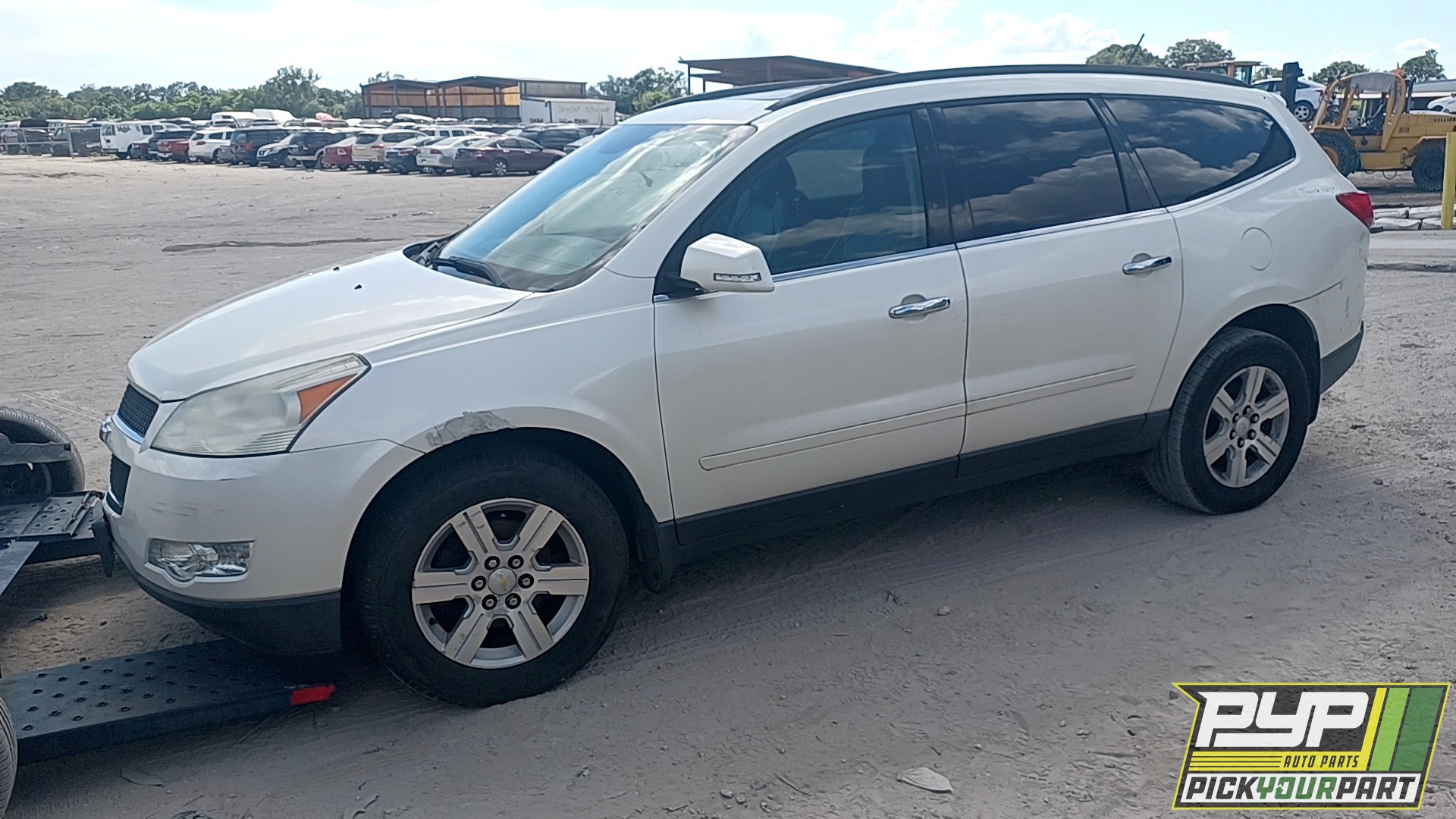 2011 CHEVROLET TRAVERSE available for parts